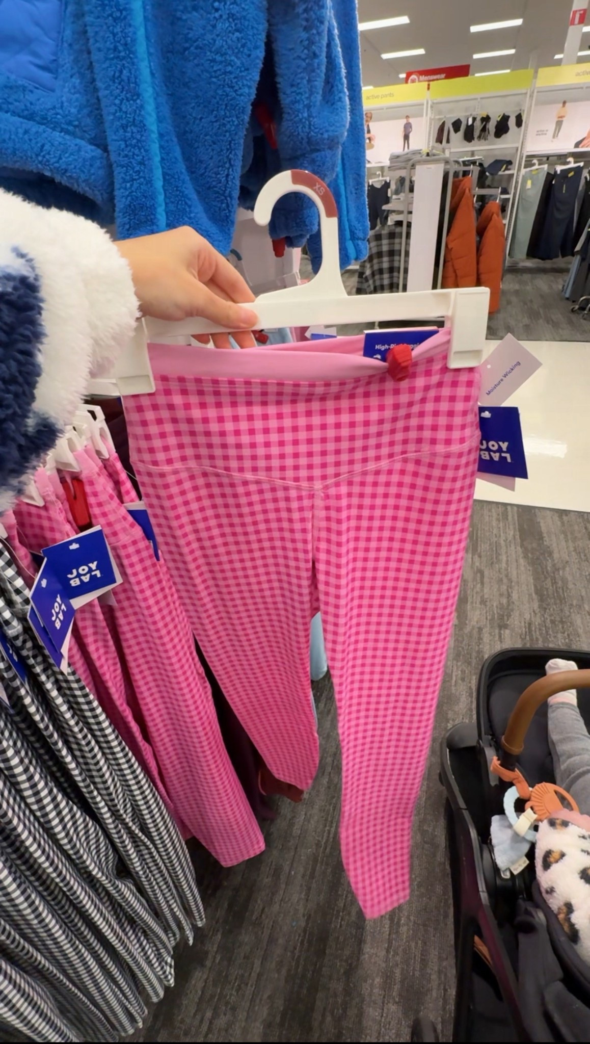 CUTEST $30 gingham leggings 

#LTKGiftGuide #LTKHoliday #LTKActive