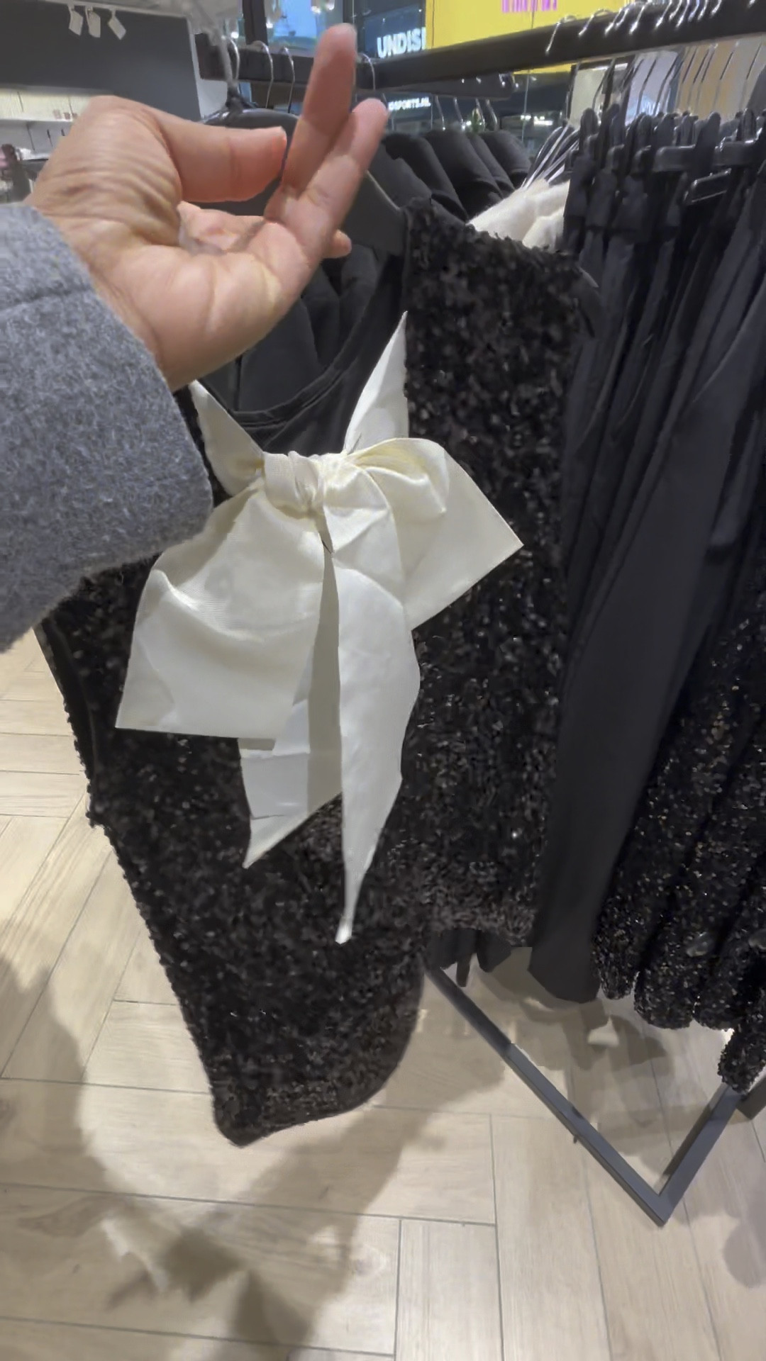 All the sparkly feels at H&M 

#LTKnederlands #LTKeurope #LTKpartywear