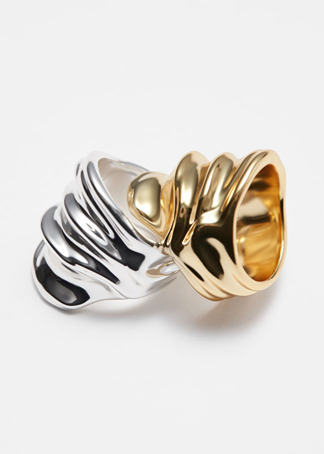 Wavy Sculptural Ring | & Other Stories UK