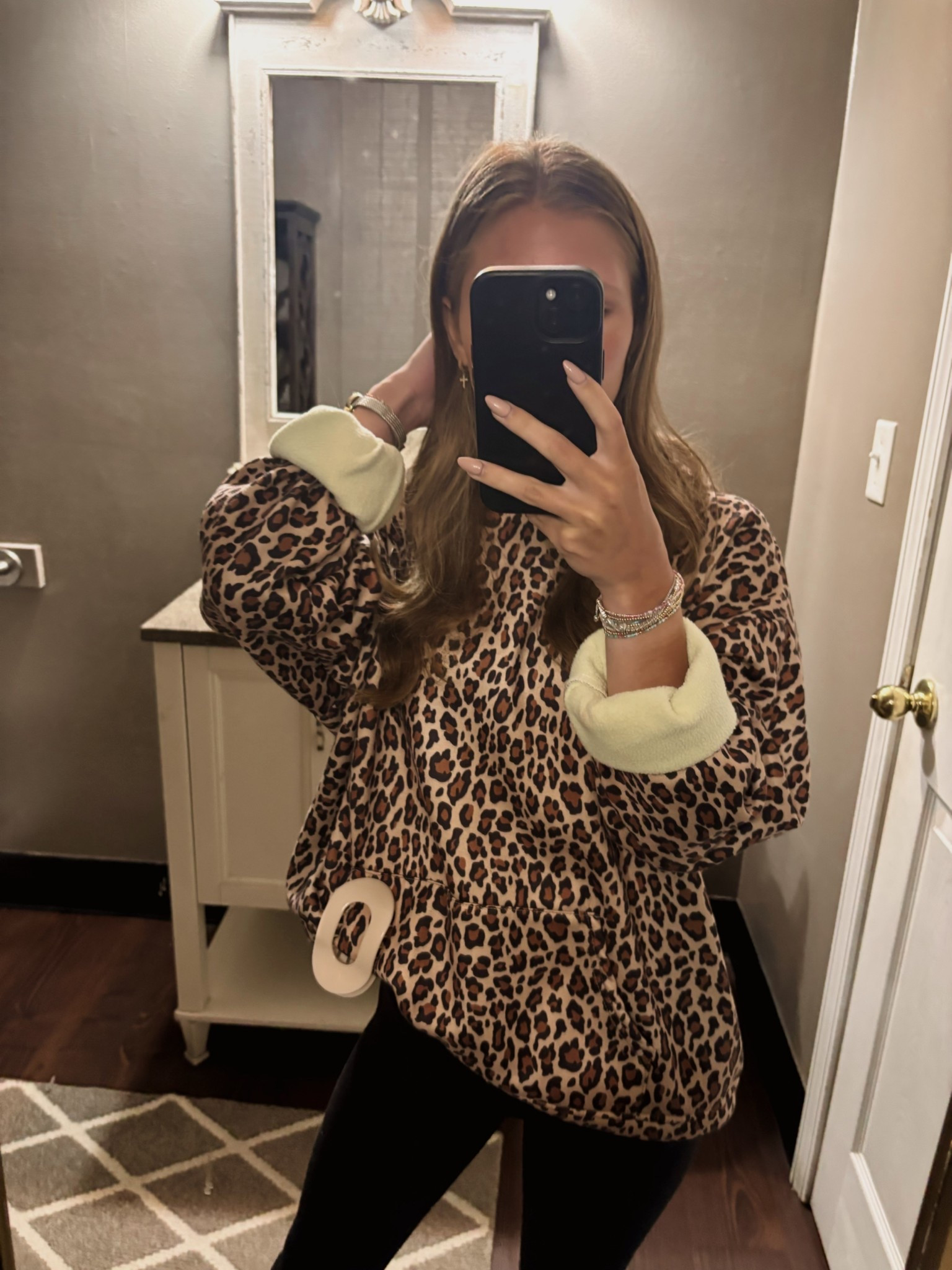 work fit 👑

#LTKBeauty #LTKWorkwear #LTKSeasonal