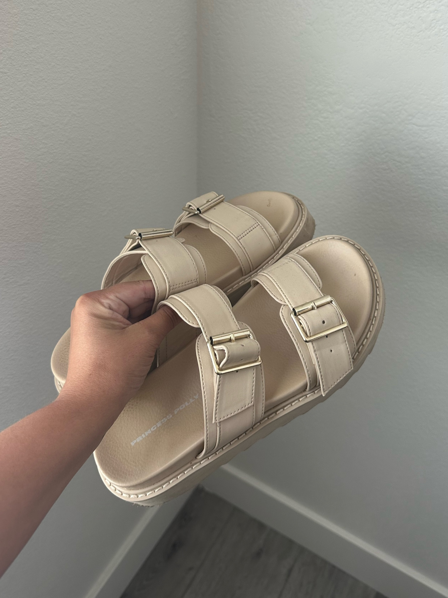 These give a more elevated Birkenstock vibe and I love it! #summerfashion #summersandals #sandals 

#LTKStyleTip #LTKFindsUnder50 #LTKSeasonal