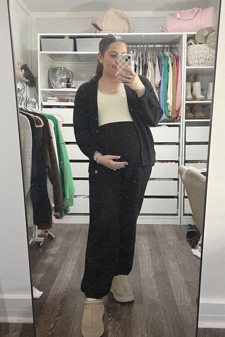 Bump Style
What I wore this week: 22 Weeks Pregnant 
Matching knit sweater set, cardigan can be worn buttoned up or open for two different looks
Bump friendly bodysuit 
Platform ugg slippers 

#LTKstyletip #LTKfindsunder50 #LTKbump