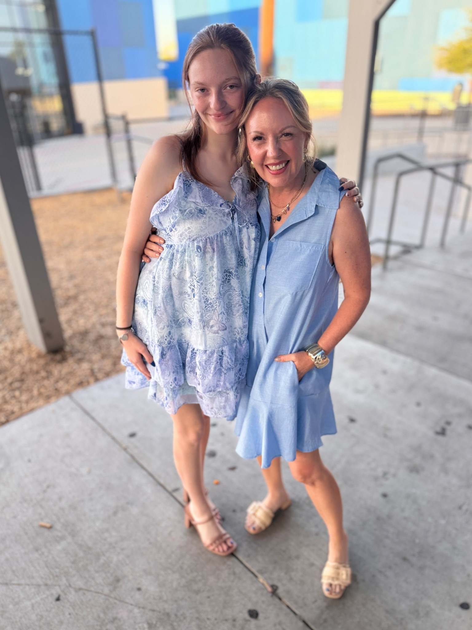 I’m in a large; Taylor in a small 

#LTKOver40 #LTKSeasonal #LTKSaleAlert