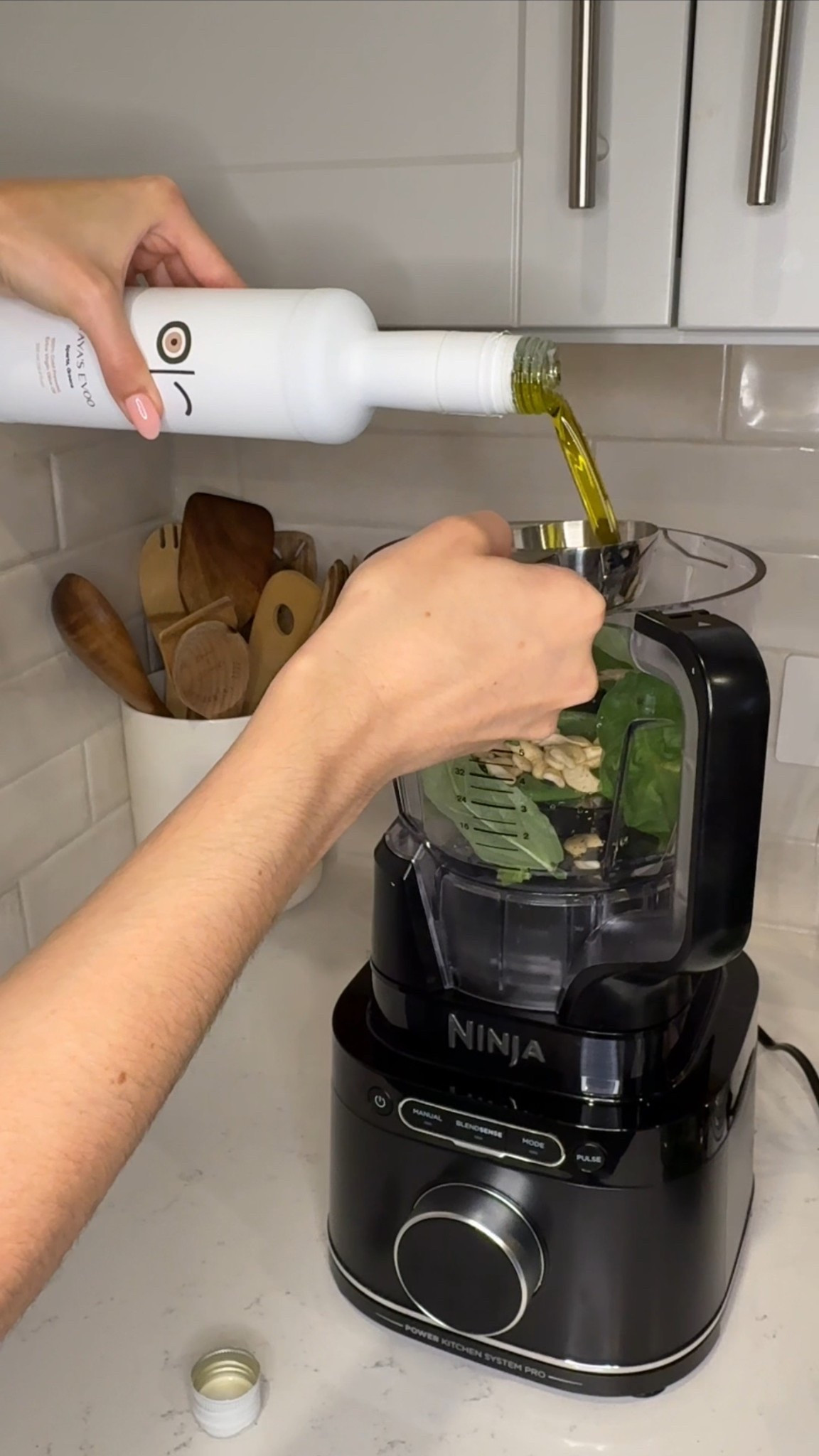 Ninja smart sense blender + the best olive oil 🤩