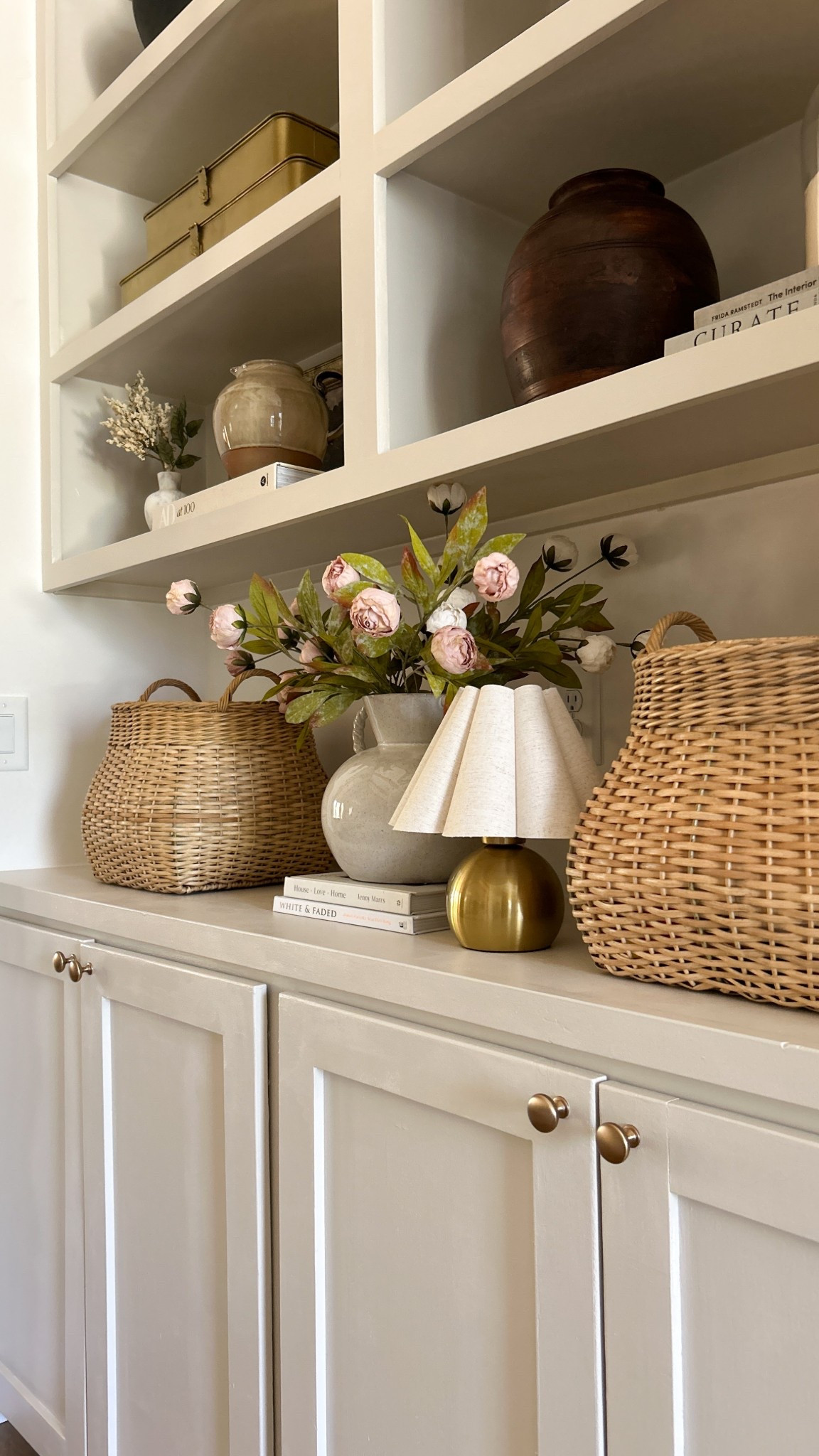 Bookshelf styling featuring some new designer inspired Amazon pieces I’m loving 🤍

#LTKFindsUnder50 #LTKSaleAlert #LTKSpringSale