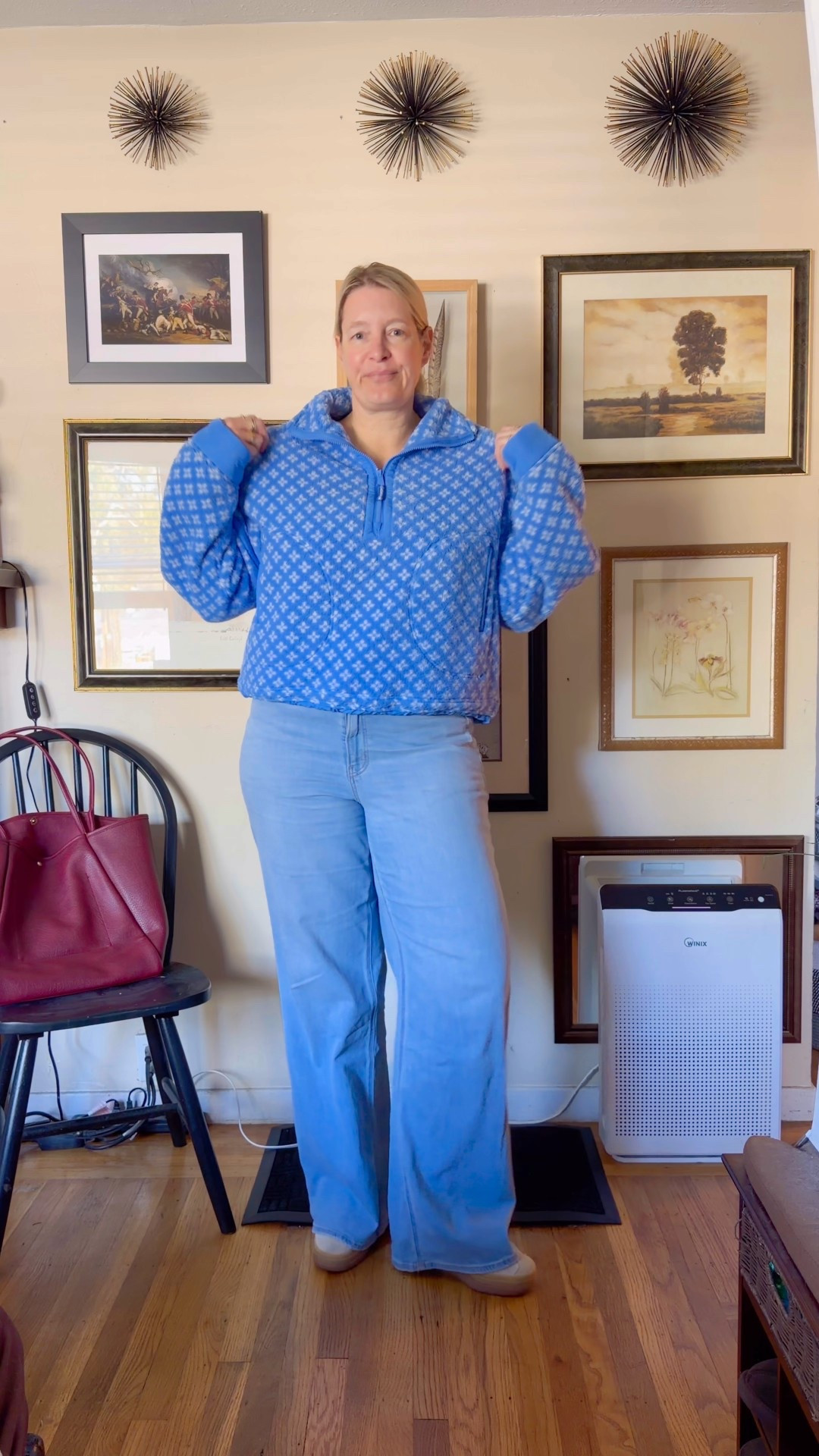 This fleece top is cozy and cute! Ohh and it keeps you warm. 

top large 
jeans 12’long 
shoes 7.5



#LTKgrwm #LTKootd #LTKOver40