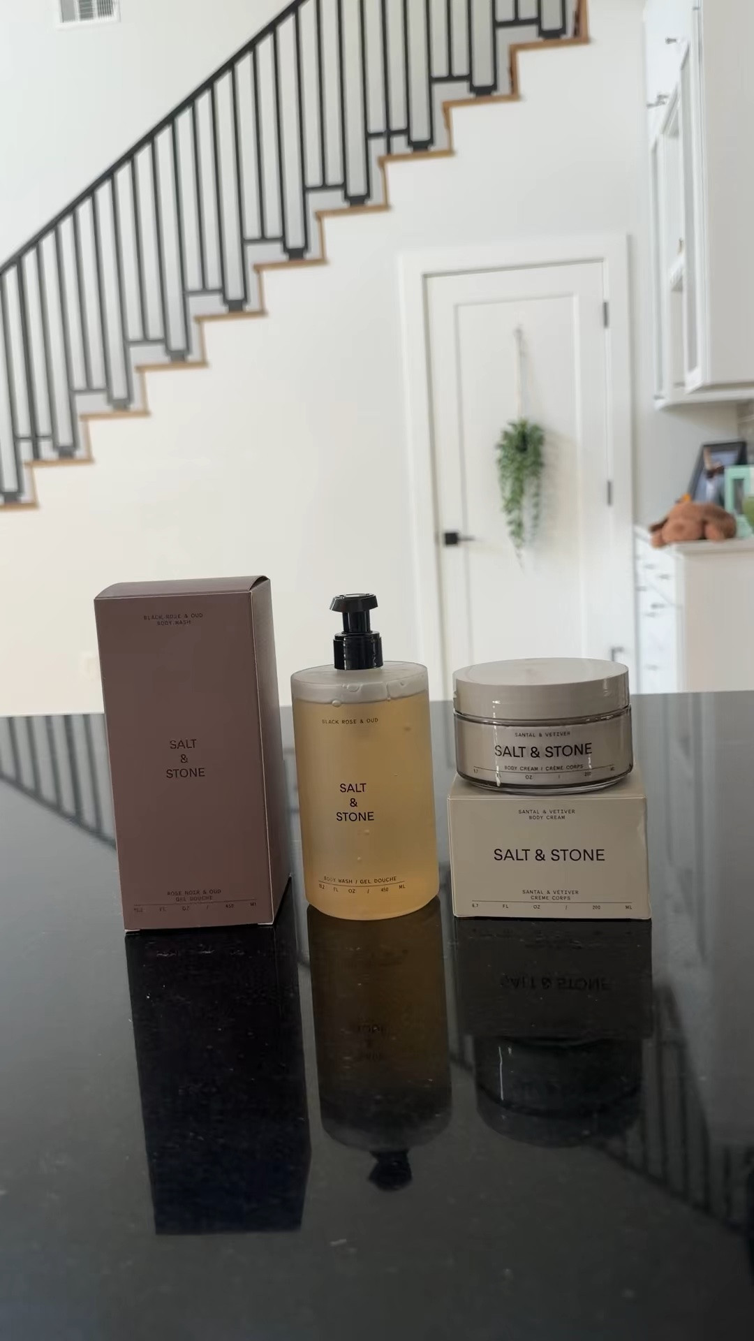 Salt and Stone now I wanna try otheotherr range too 😭

OMG these 2 combination brought me back memories of Dubai Burj 😭♥️ @SALT & STONE  Body wash Rose + Oud , Body cream Santal 100% recommend #bodycare #bodywash #luxurylife #bodycream #oud
@Salt & Stone