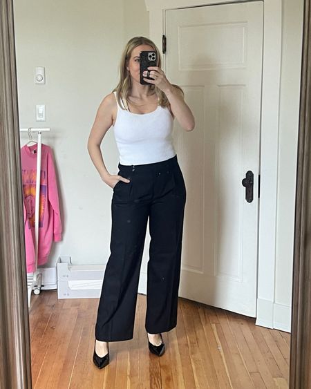 The perfect black pants - high rise (but not too high) fitted through the hips and thigh and then loose. Fits true to size and comes in a ton of colors - under $50! 
.
,

,
Black trousers - black dress pants - H&M pants - casual work outfit - office style #LTKFind #LTKunder50

#LTKstyletip