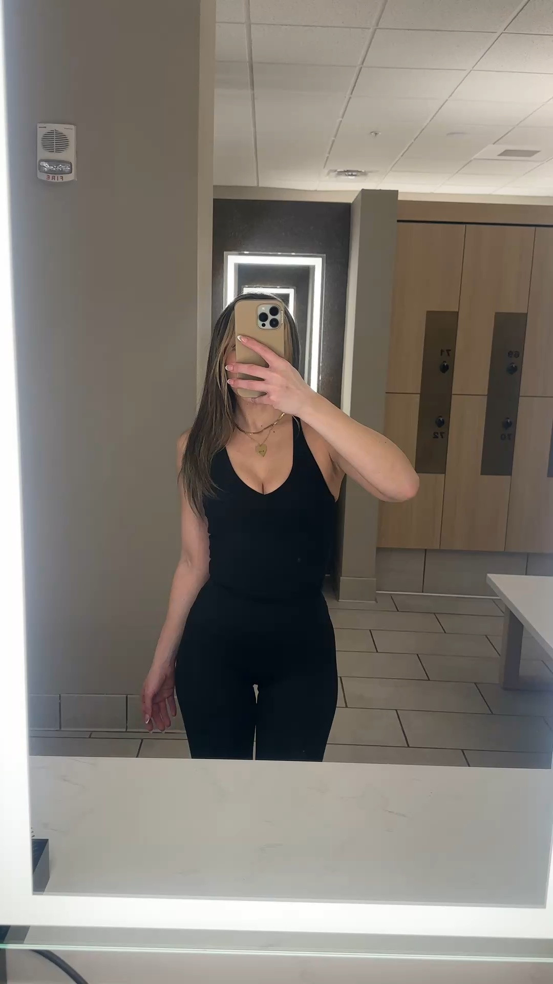 Black workout set by CSB
I’m wearing the tank top in XS and leggings in small (I did sized up, normally wear XS)

#LTKootd #LTKActive #LTKselfcare