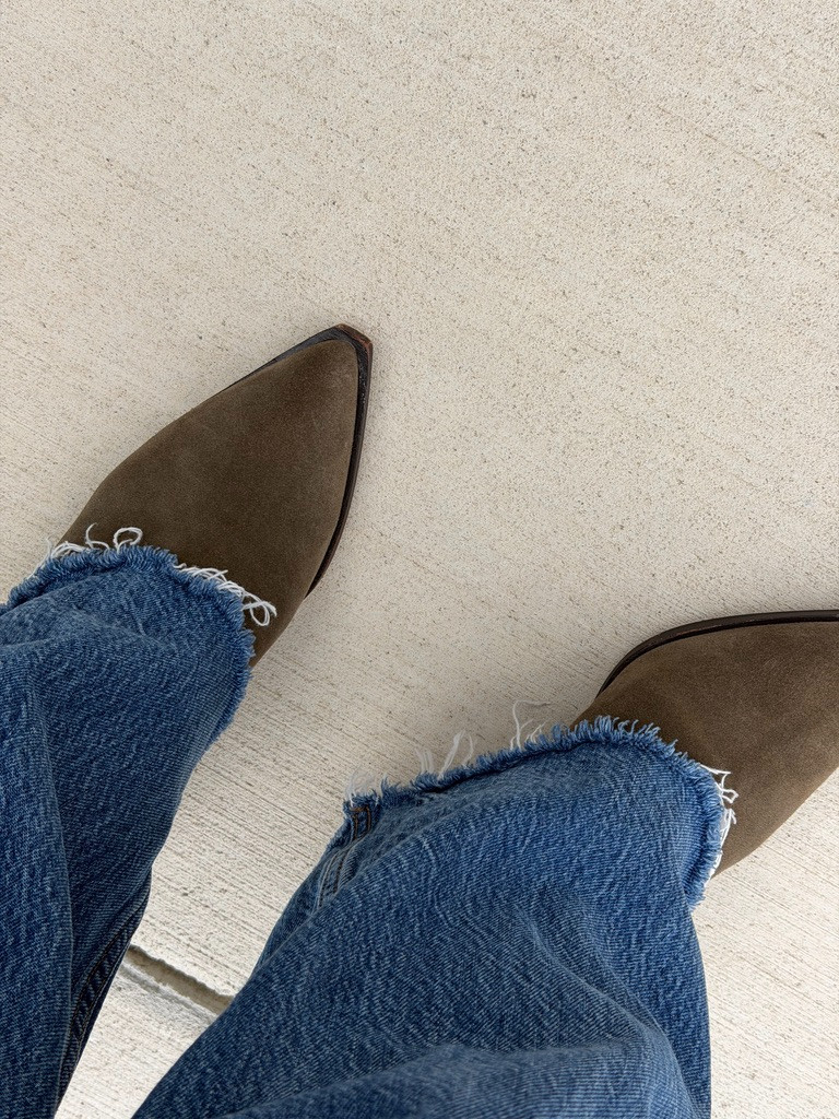 Favorite boots right now - excited to put some looks together with these heading into spring! 


spring fashion, best affordable boots, green suede boots  

 #LTKootd #LTKSeasonal
