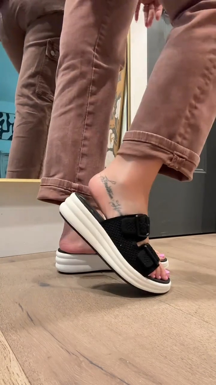 Clarks Cloudsteppers Slide Sandals -Drift Faye


#LTKOver40 #LTKmomlife #LTKSeasonal