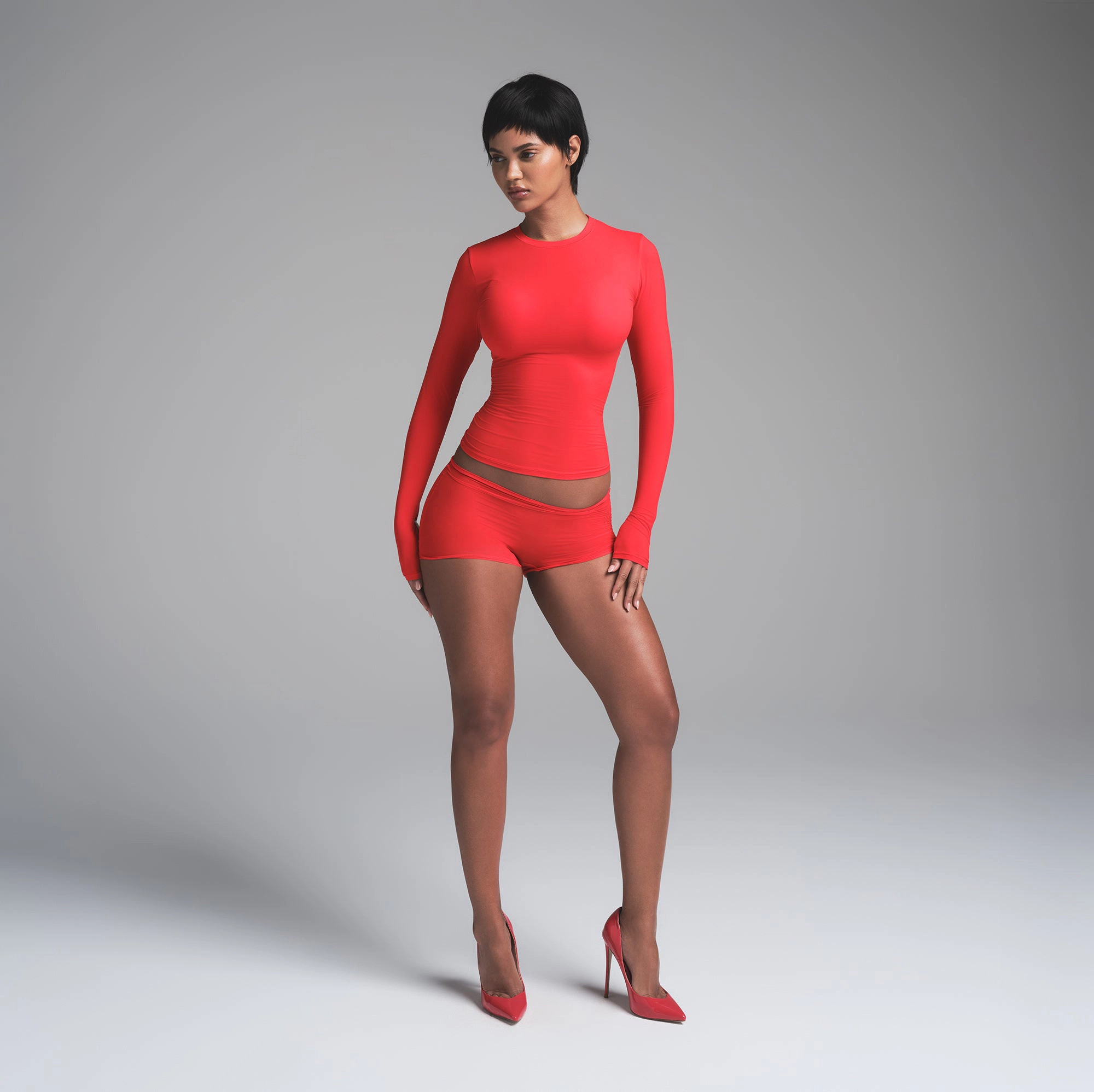 LONG SLEEVE T-SHIRT | SKIMS (US)