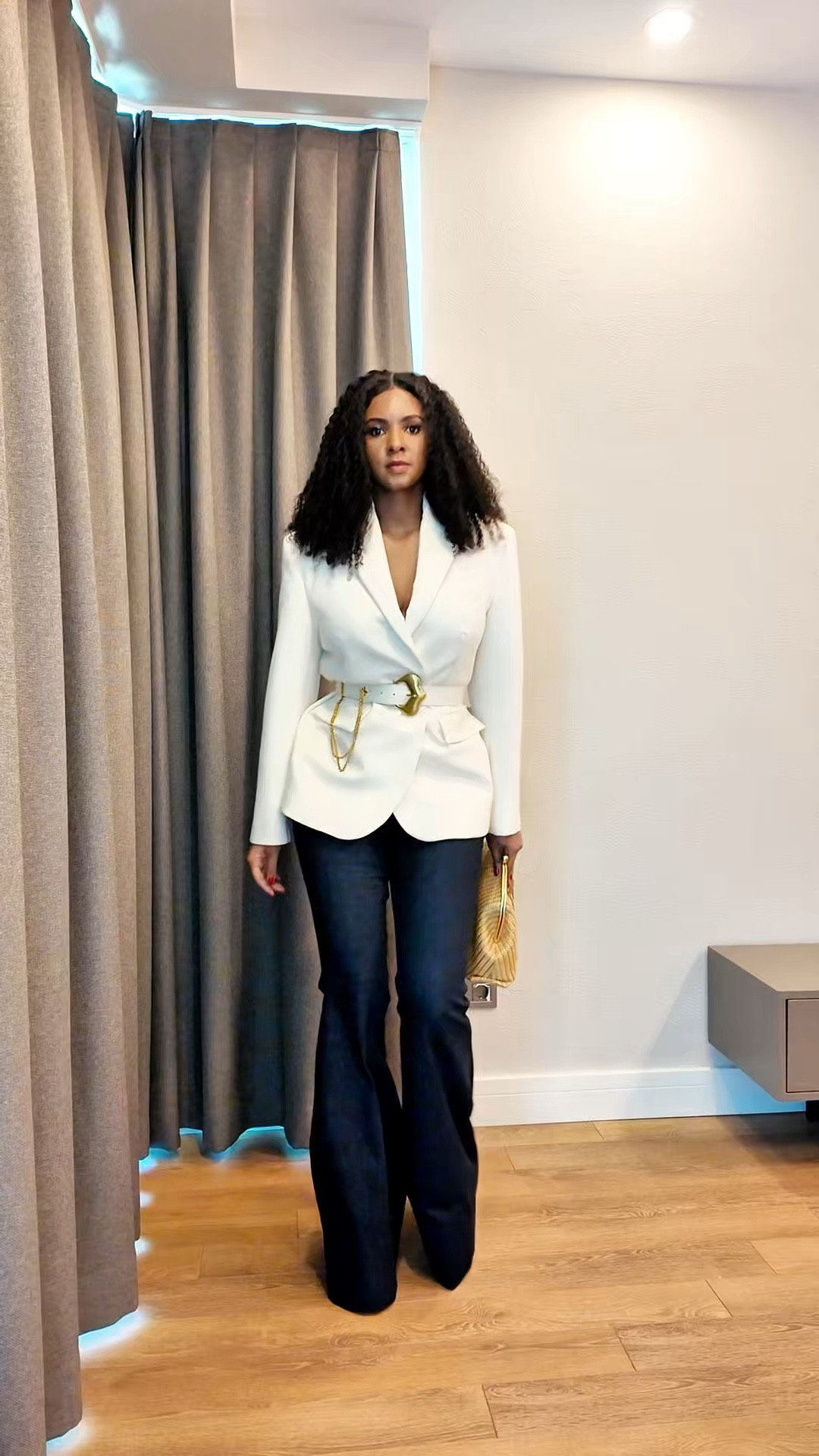 I love this cream blazer and denim flat. Perfect for work during this time of the year! 

#LTKstyletip