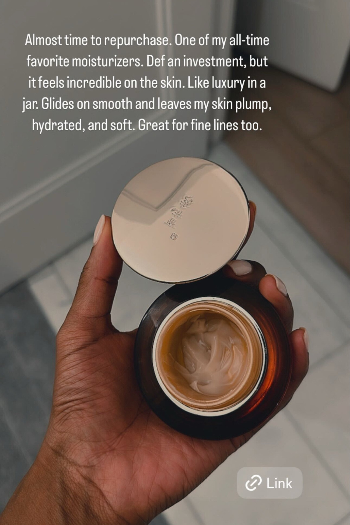 Feels incredible on the skin. Like luxury in a jar. Glides on smooth and leaves my skin plump, hydrated, and soft. Great for fine lines too. #skincare #hydrate

#LTKBeauty