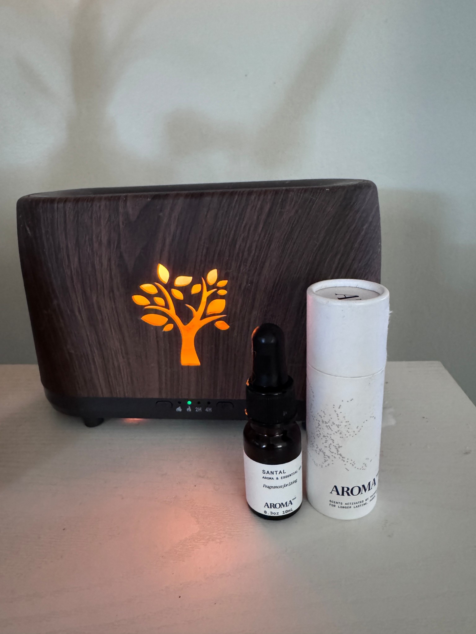 Aroma - Santal , Lux Hotel inspired 🤩🤩

#diffuser #essentialoil #luxury #scent

#LTKGiftGuide #LTKHome #LTKHoliday