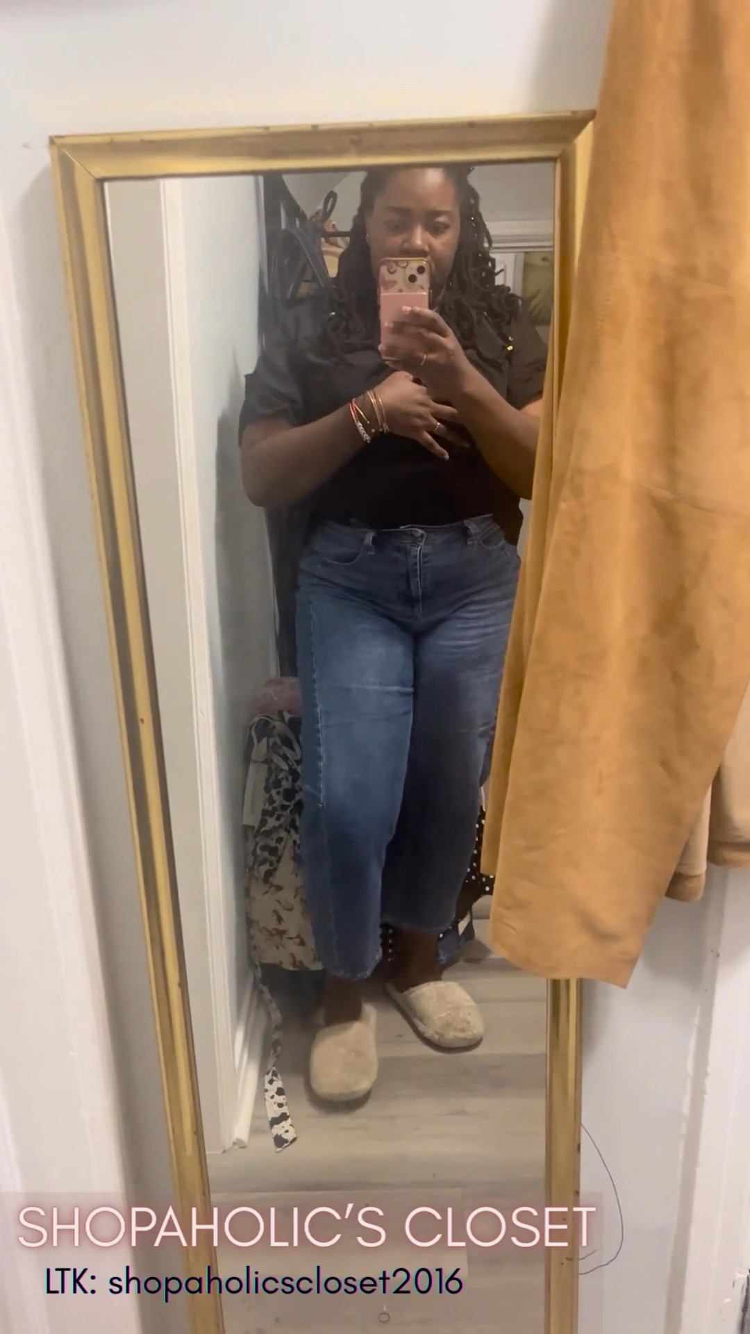 I finally jumped into the Barrel Trend and honestly I’ve been wearing these on repeat.

#shopdeescloset #shopaholicscloset

#LTKMidsize #LTKStyleTip #LTKWorkwear