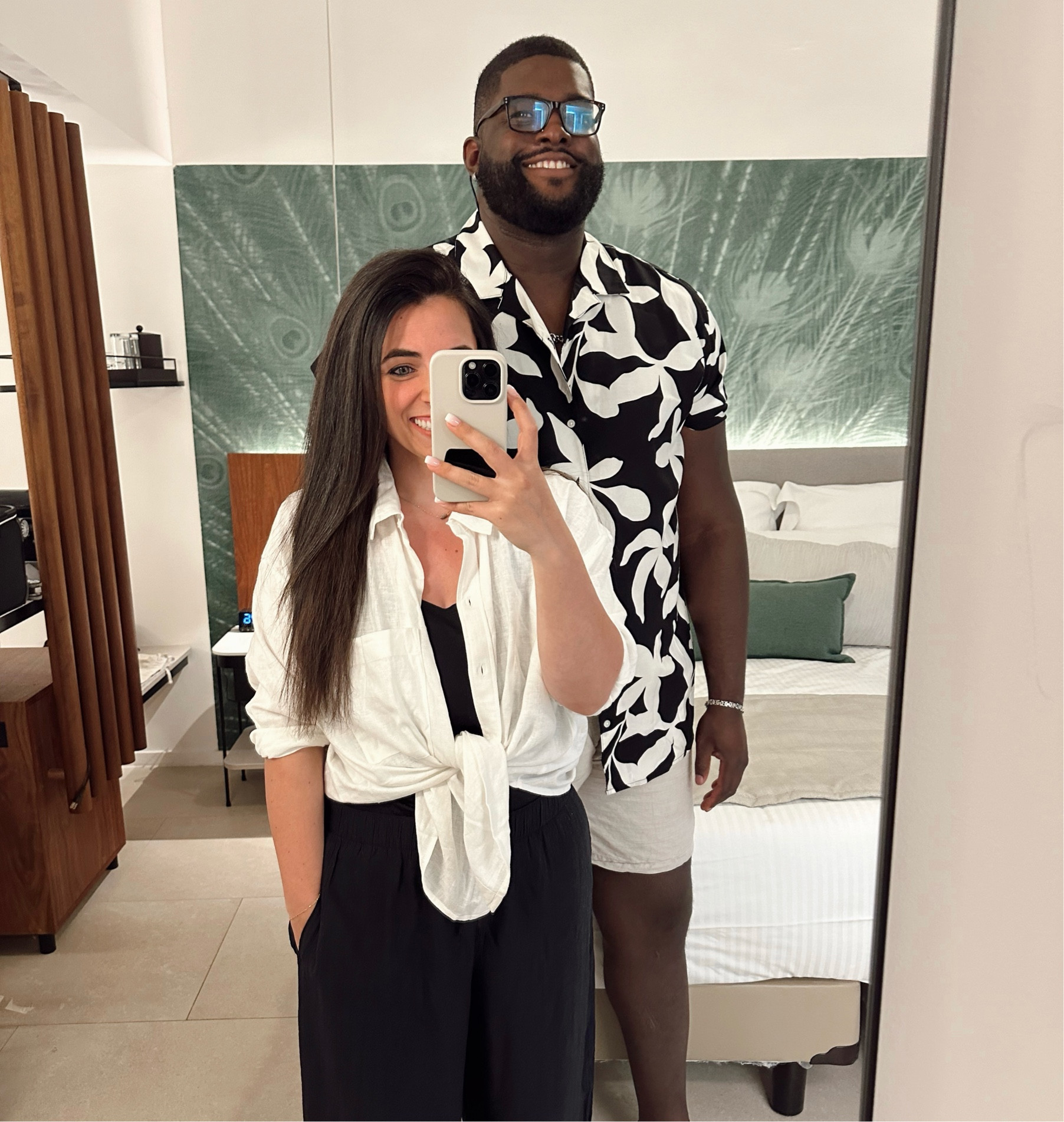 Dinner Vacation Outfit 🌴

#LTKMidsize #LTKSummerSales #LTKTravel