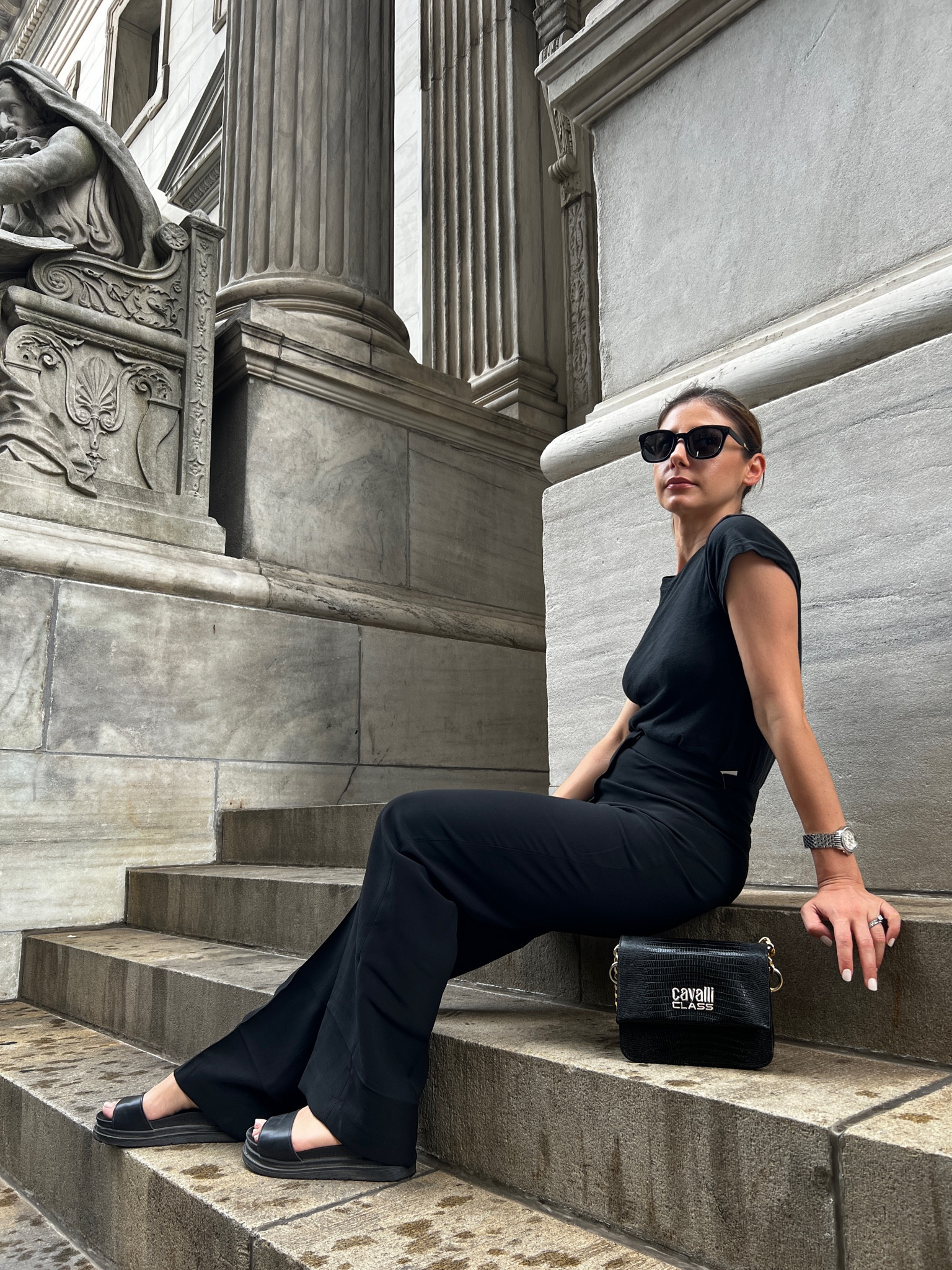 All black outfit, pre fall transition outfit, minimal outfit, neutral monochromatic outfit 

#LTKSeasonal #LTKstyletip