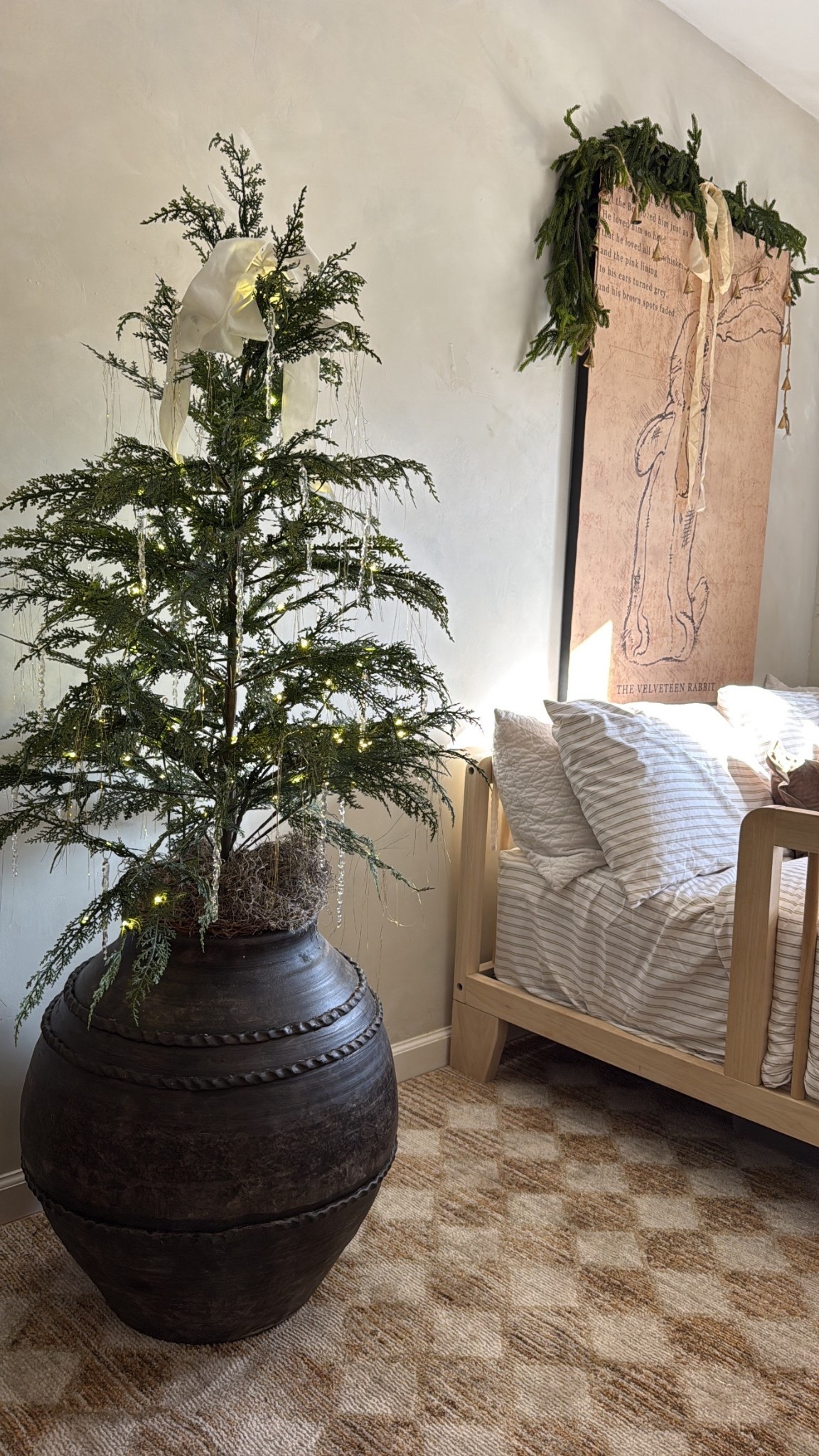 @galeyalix x @livabliss collection at @wayfair — I styled this checkered rug with the largest size of the Stevi vase and love the finished product! Shop my favorite items here. #wayfair #wayfairpartner #FroomLoomToRoom #galeyalix #galeyalixxlivabliss 

#LTKCyberWeek #LTKHoliday #LTKHome