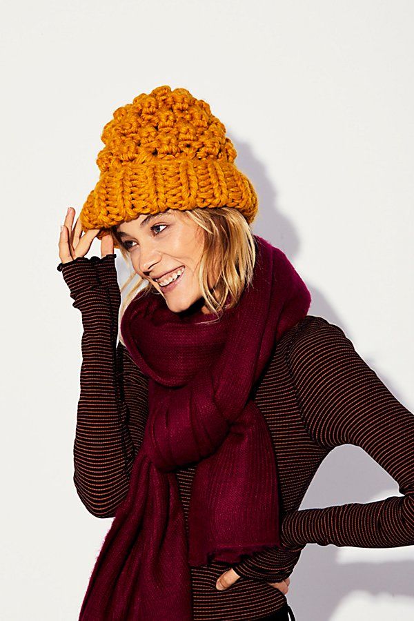 https://www.freepeople.com/shop/chunky-bobble-knit-beanie/?category=SEARCHRESULTS&color=072 | Free People