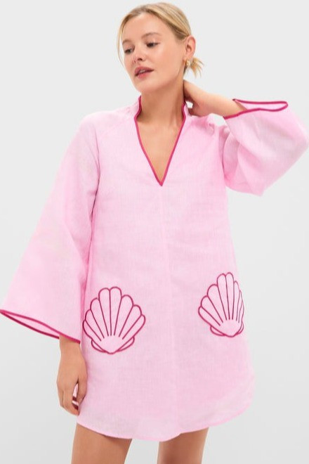 Spring is springing and I’m living in these Tuckernuck dresses 💐💚 Perfect for a little resort getaway, St. Paddy’s plans, Easter brunch, or just feeling cute on a sunny day. Easy, breezy, and totally “main character at brunch” energy.#tuckernuck #springstyle #springdressseason #resortwearvibes #vacationready #stpatricksdaylook #easterstyle #brunchready #floraldresslove #pastelperfection #preppychic #countryclubstyle #gardenpartylook #midiobsessed #maximoment #femininevibes #classycasual #womensfashiondaily #springoutfitinspo #coastalstyle

#LTKSeasonal #LTKgrwm #LTKTravel