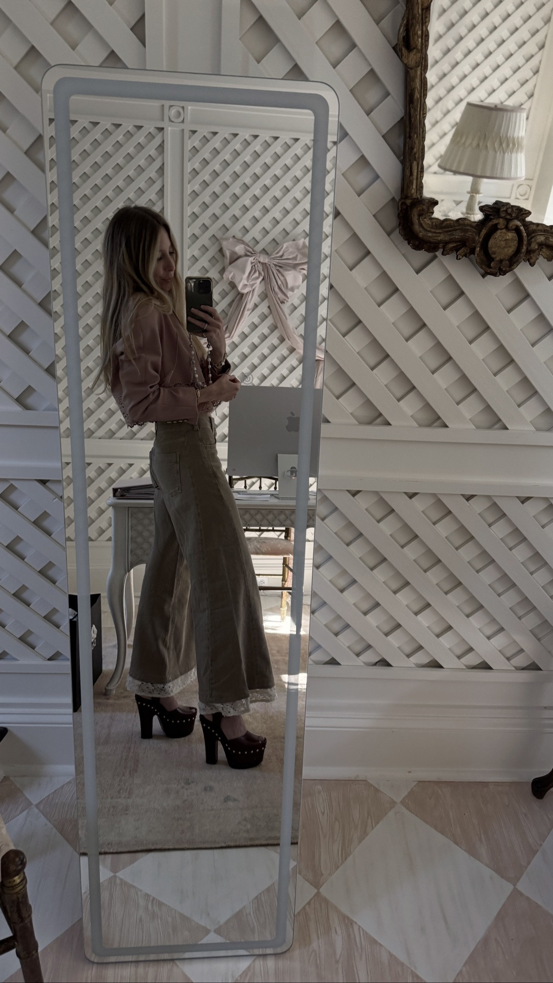 70’s girl at heart!

#LTKootd #LTKdayinmylife #LTKmomlife