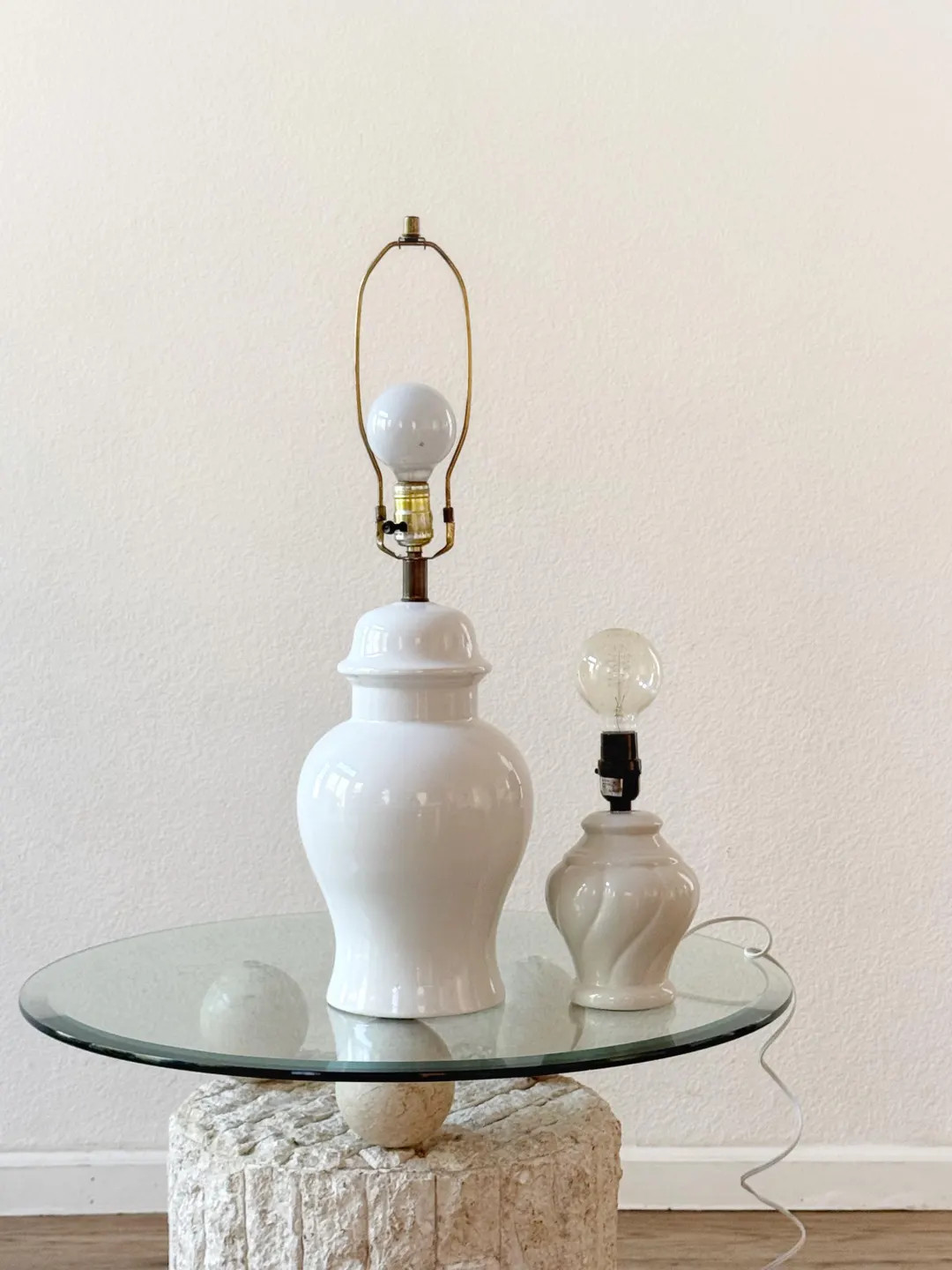 Large Solid White Postmodern Ginger Jar Ceramic Table Lamp - Etsy | Etsy (US)