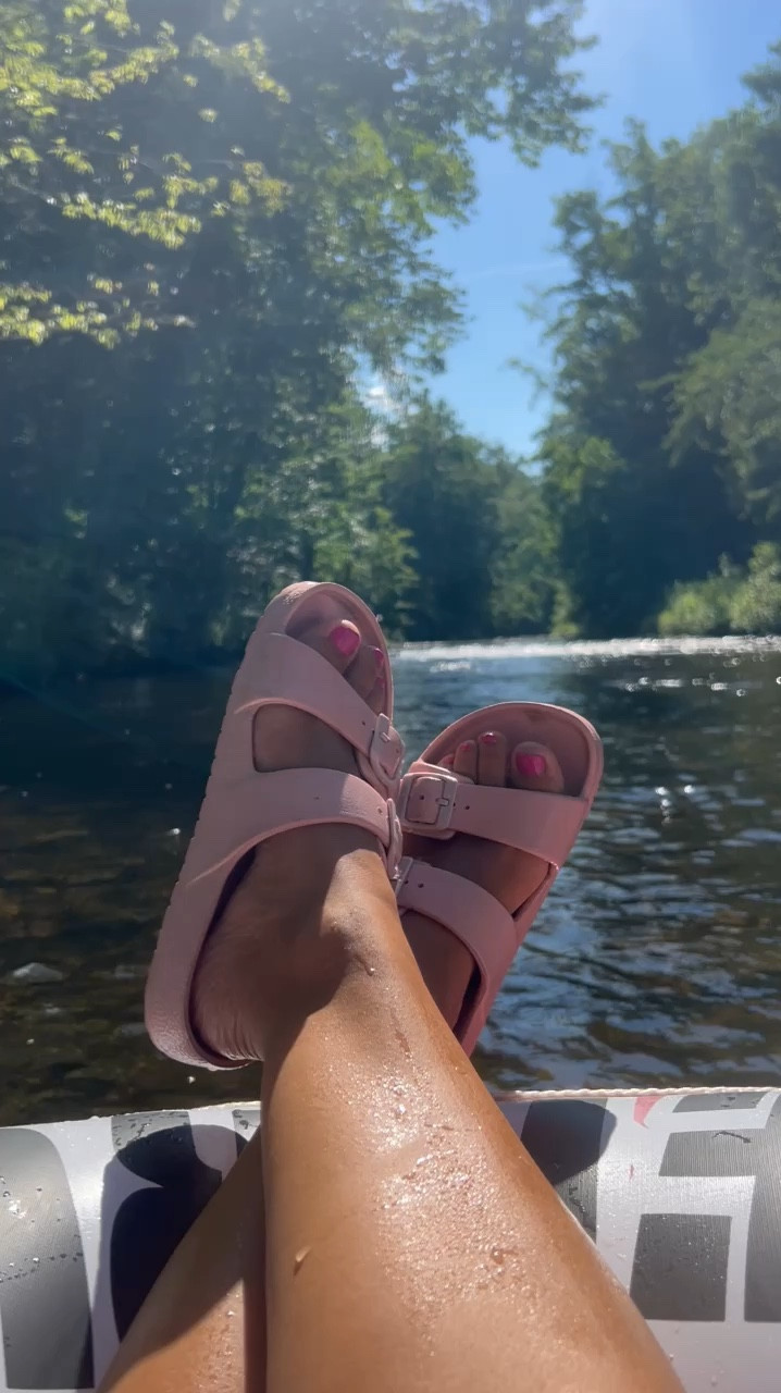 Filed with my Pelican Waterproof Phone Pouch. Currently under $15



#LTKVideo #LTKSaleAlert #LTKFindsUnder50