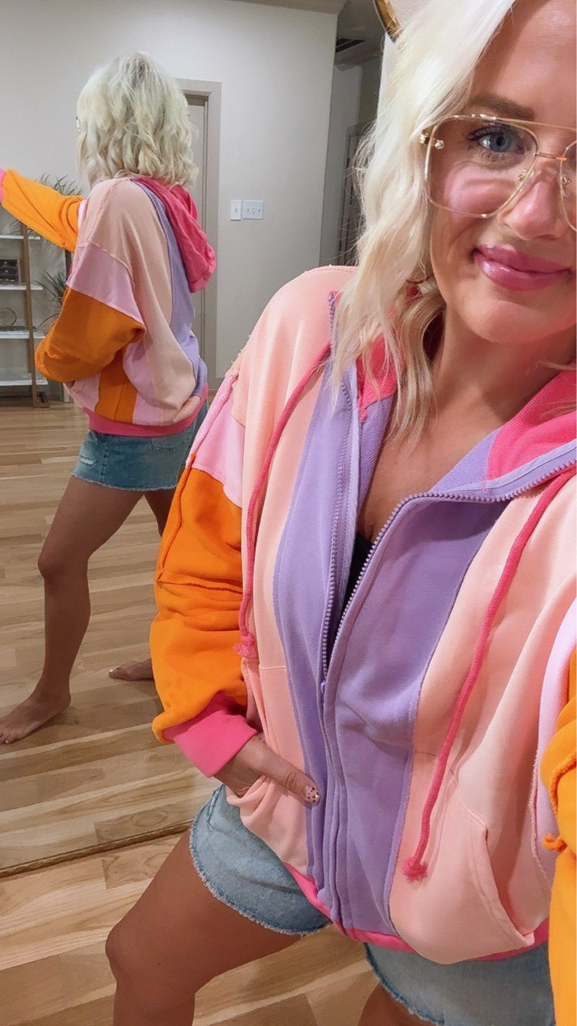Obsessed with this Colorblock
Hoodie! Size medium