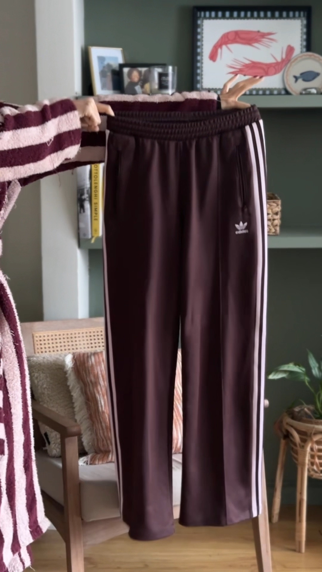 perfect outfit for the cold days. 

Nike Vomero 5 in Earth Fossil & Adidas Beckenbaur track pants in size S. 

#LTKshoes #LTKgrwm #LTKuk