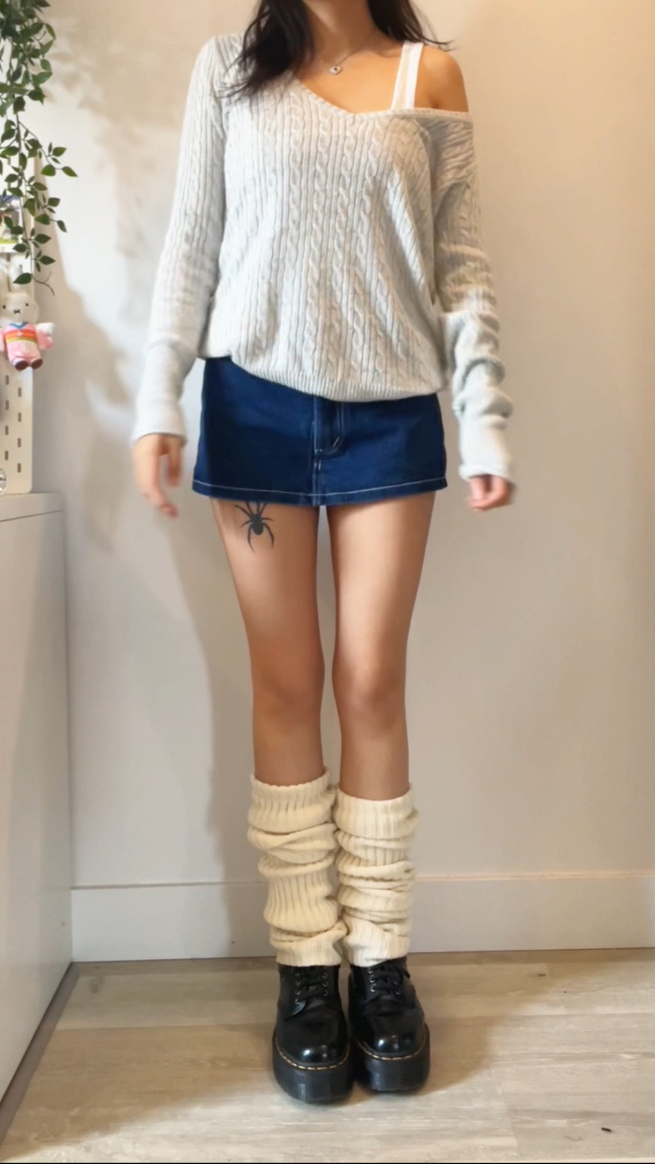 i got the leg warmers from brandy!