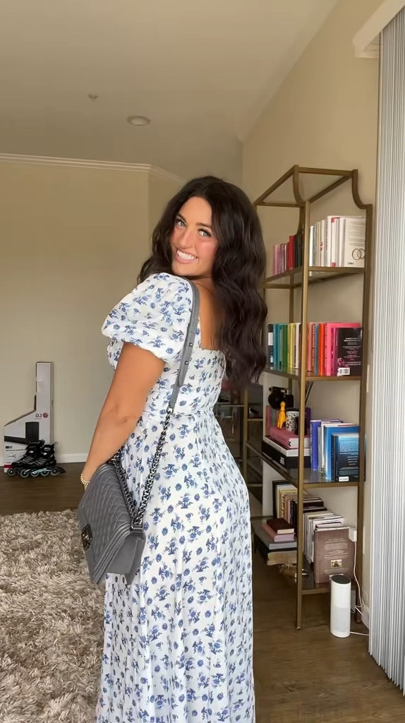 Outfit of the day - 4th of July boat cruise

I feel like this dress can be dressed up OR  down which is one of the reasons I absolutely love it ANDDDD every time I wear it [I have four different colors] I always get a BOAT LOAD of compliments!!

I’m wearing a size large - I am 5’8 and would usually wear a size 8

July 4, 2024

#LTKStyleTip #LTKFindsUnder50 #LTKMidsize