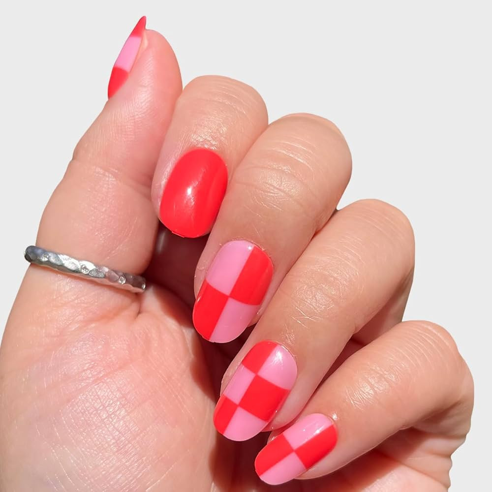 Amazon.com: Olive & June Super Stick Mani Press-On Nails | Short, Round | No Glue Needed | 32 Tab... | Amazon (US)