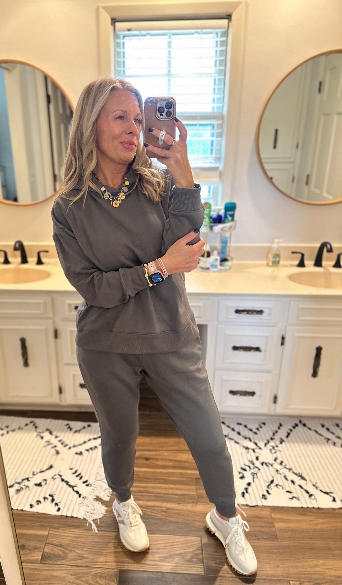 This set is soooo soft and cozy! I ordered more colors, medium in both. 👏🏻

#LTKActive #LTKFindsUnder50 #LTKStyleTip