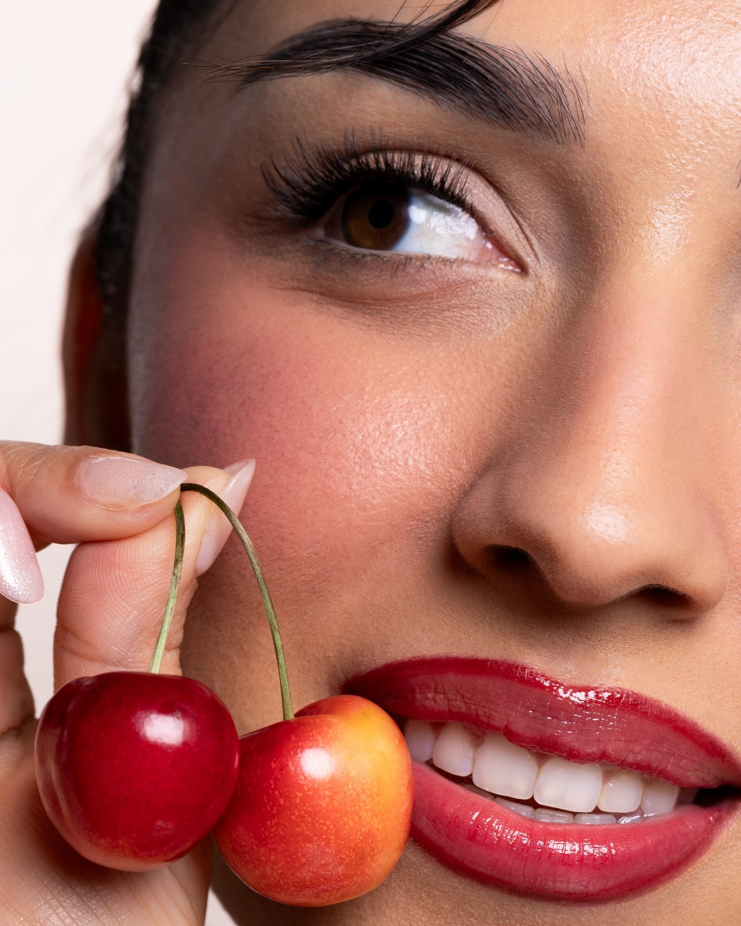 Cherry on top 🍒✨ Wearing @hudabeauty lip contour lip stain in Cherry Red topped with @summerfridays lip butter balm in Cherry for the juiciest lip combo! 💋 Captured by @_absolutelyabs 📸 #redlipcombo #redlipstick💄 #redlips