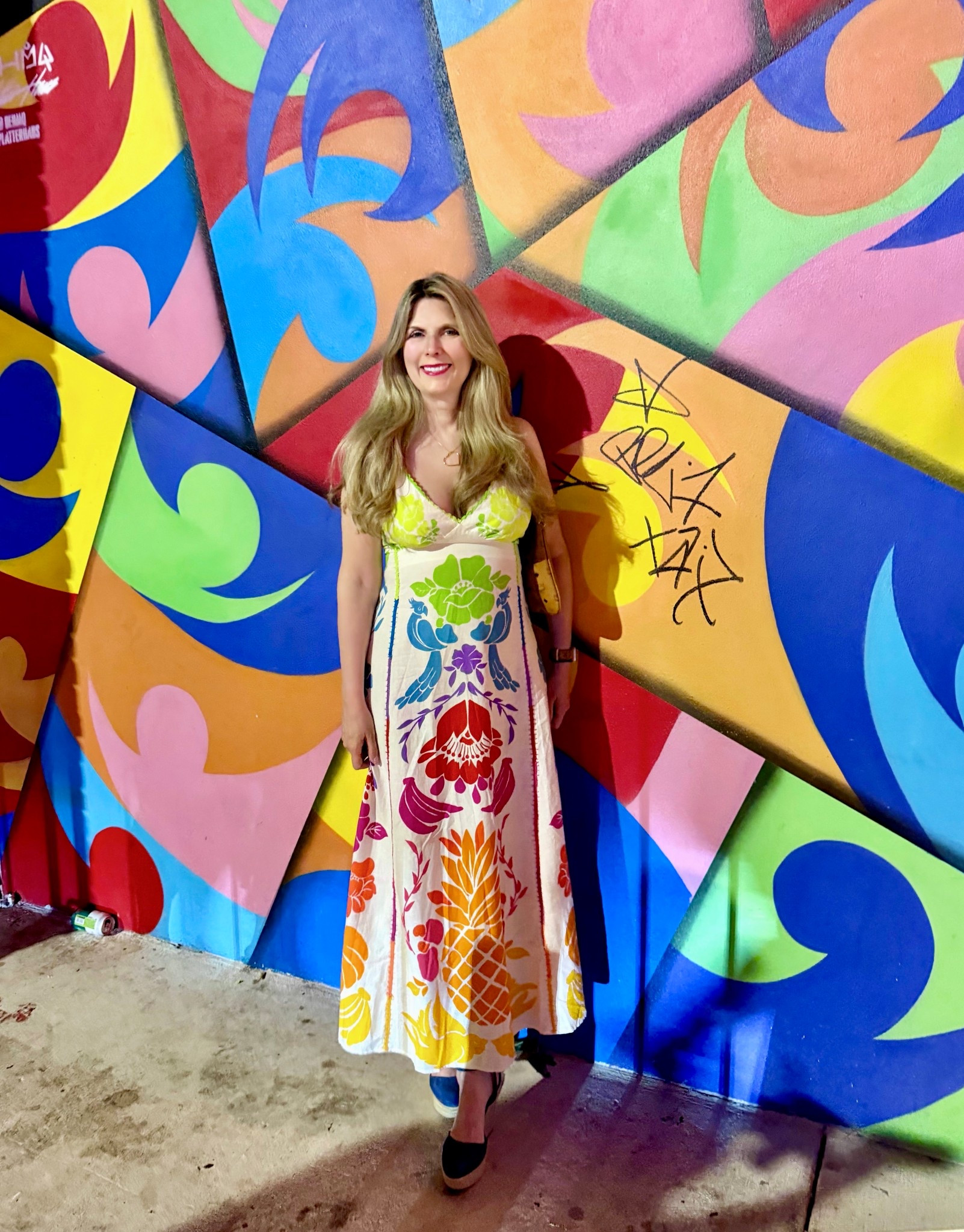 When your dress from @farmrio matches the #streetart of @wynwoodmiami! #farmrio #farmriolovers #farmriodress #alwaysbefashionable #miamivibes #whatimwearing 

#LTKdayinmylife #LTKootd #LTKU