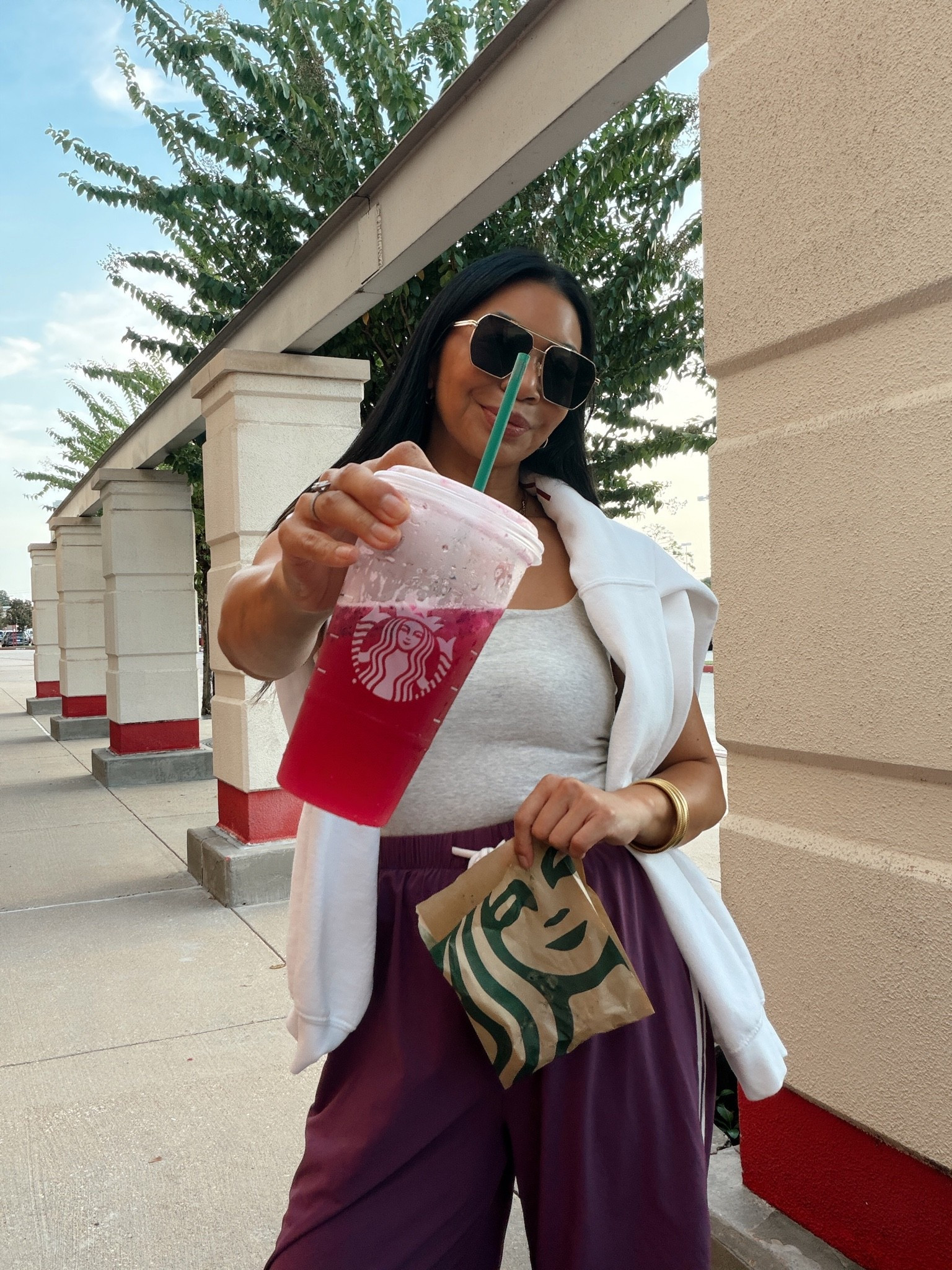 #ad Sports Mom checklist: Water. Check. Bug Spray. Check. Snacks for everyone? Check, check and check! @starbucks Mango Dragonfruit Lemonade Refresher for me? Check. And this tropical-inspired pick-me-up may be the most important thing on the list. The refreshers can be made with no caffeine but if you are a sports mama you are probably always looking for an extra boost like me so you can make it an energy refresher that includes caffeine and B vitamins!

#targetpartner #target #starbuckscreator @Target 

https://on.ltk.com/+m5sPb7AdPhEkR2vQaqoVrw
