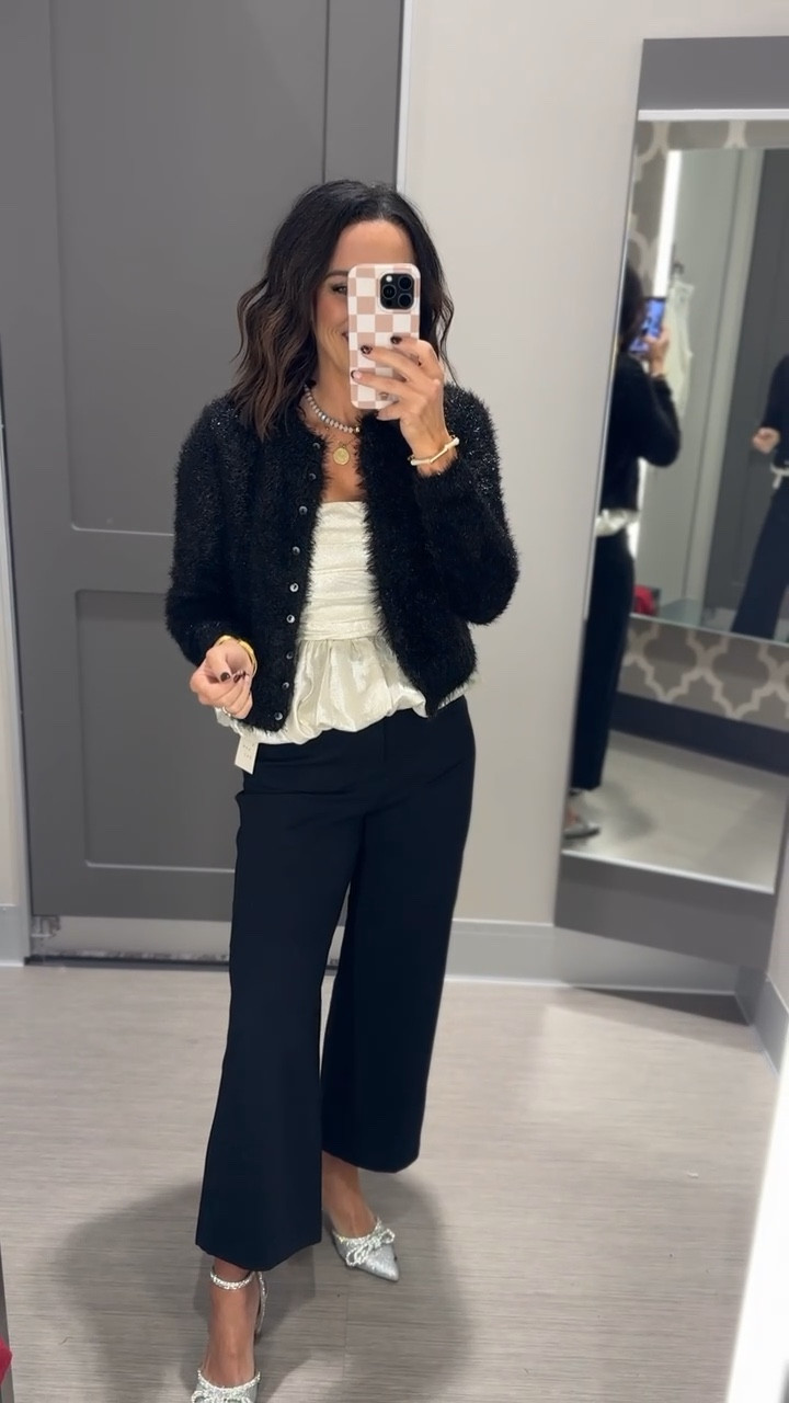 Y’all the perfect long sleeve cardigan for a holiday party look! Super soft and warm, comes in 4 colors and runs TTS.
It’s a must for this season filled with fun gatherings ✨

Knitwear, women’s sweater, holiday outfit, Target style, VintagePickin



#LTKSeasonal #LTKHoliday #LTKootd