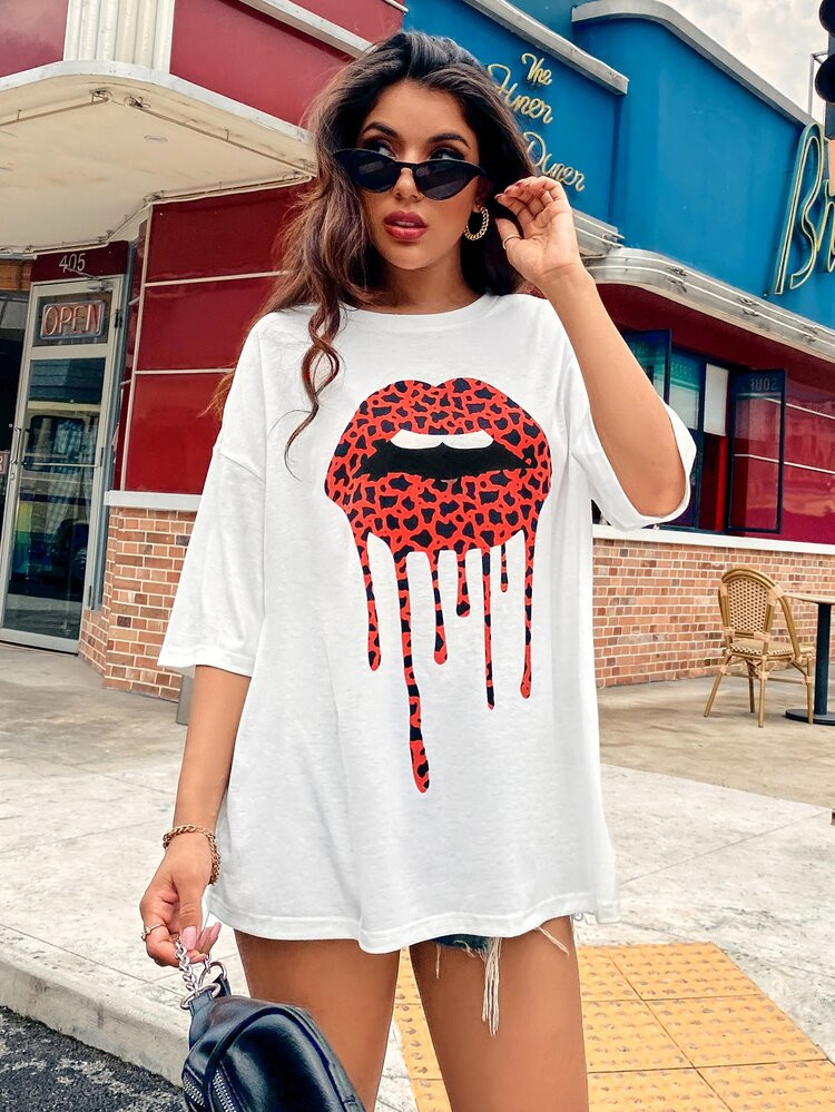 Lip Print Drop Shoulder Oversized Tee | SHEIN