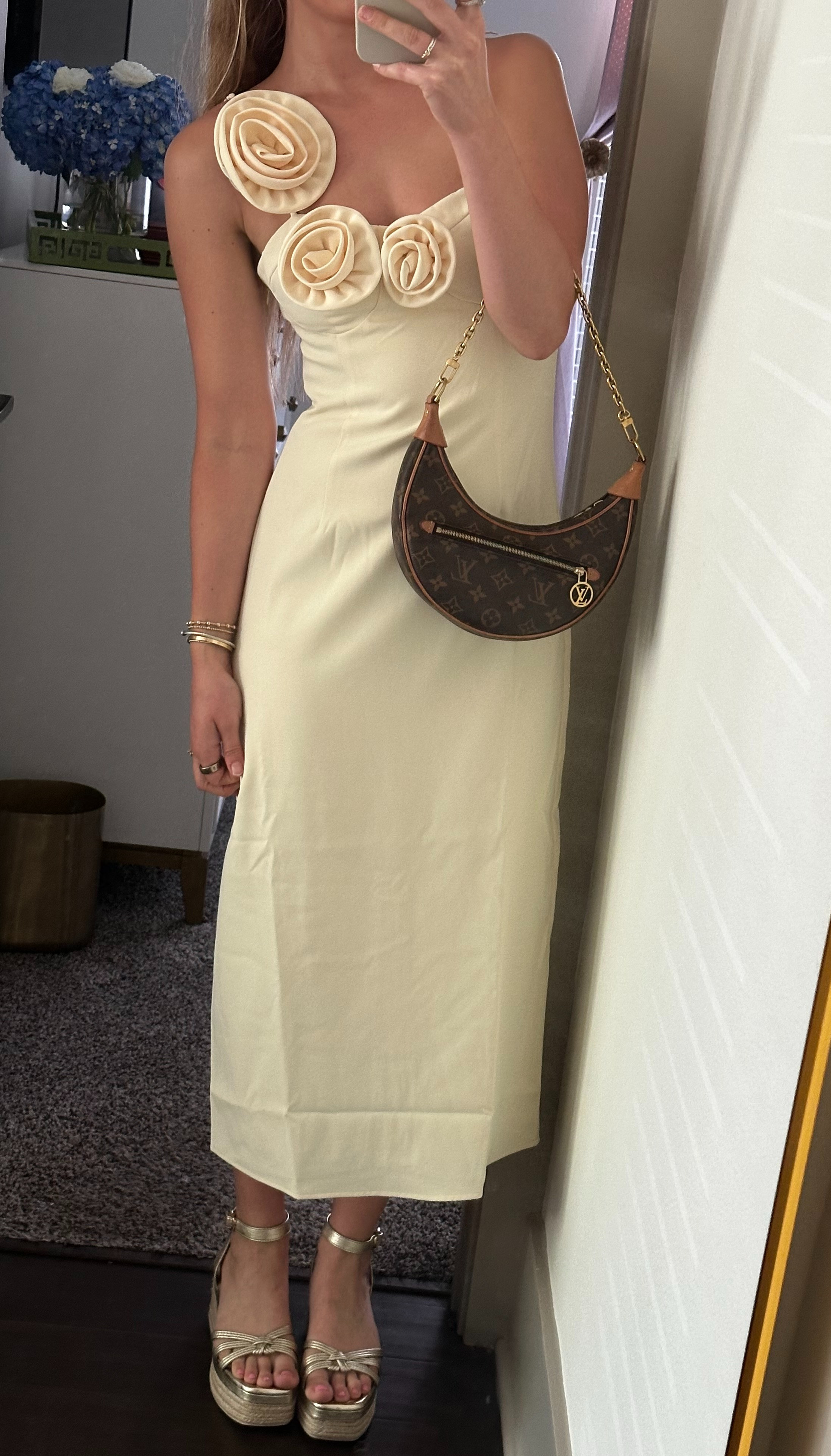 Butter Yellow is the color of the season! 

 

#LTKSeasonal #LTKTravel