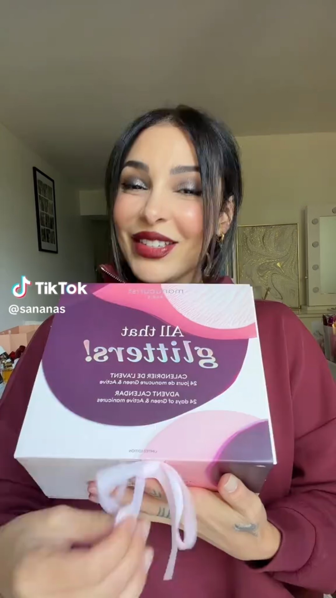 On déballe le Calendrier de l’Avent @Manucurist !✨ All That Glitters ✨
C’est un excellent rapport qualité prix et je trouve qu’il s’adresse vraiment à tout le monde !
Son prix est déjà super attractif mais avec le code MANUCURISTSANANAS vous avez -15% sur tout le site y compris le calendrier. 

#adventcalendar #calendrierdelavent


#LTKfrance #LTKbeauty #LTKwinter