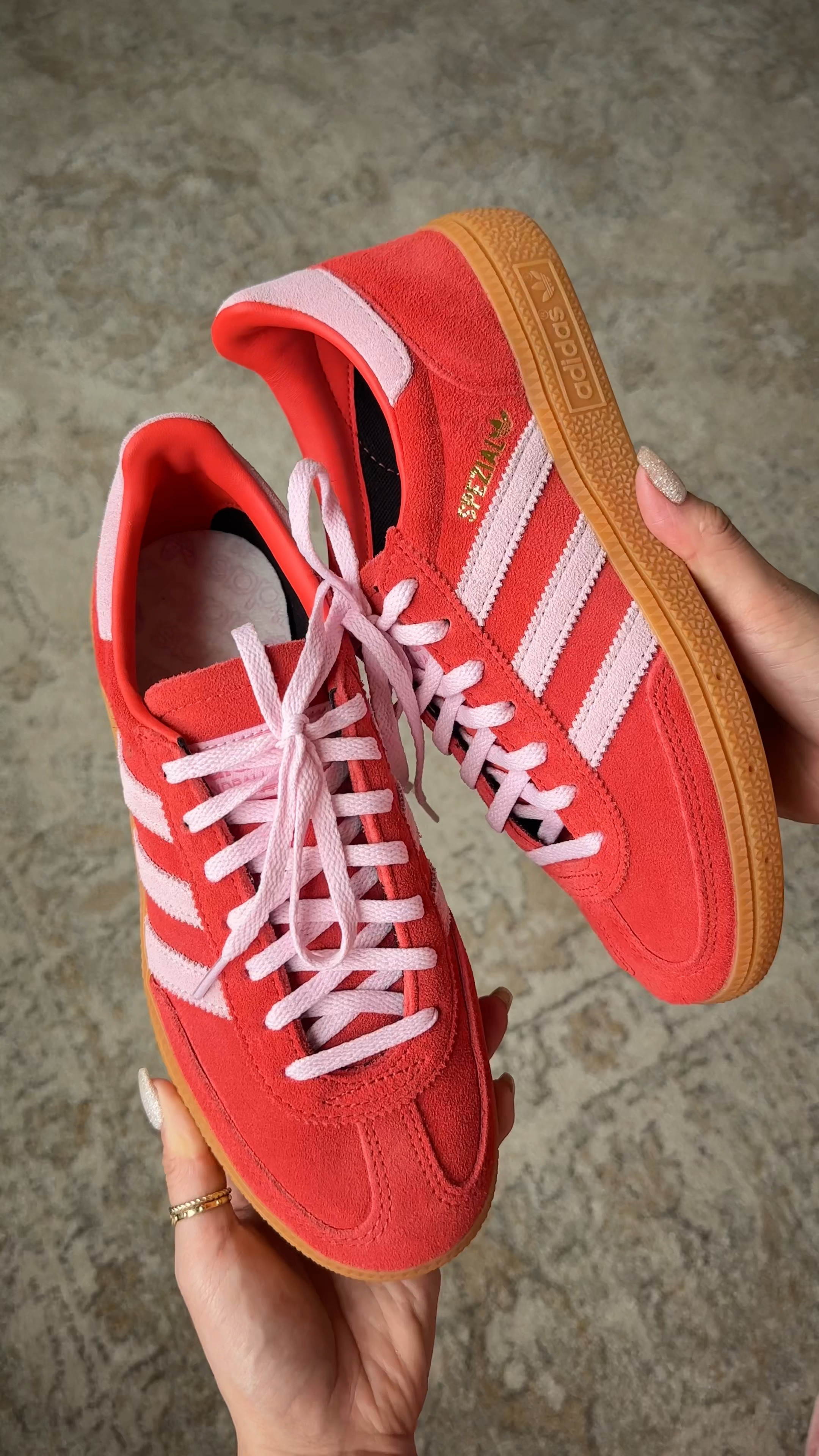 The IT GIRL 💁🏼‍♀️ shoe but make it Valentine’s Day vibes 💗♥️💖 how freaking CUTE are these!! VERY limited sizes available anywhere but if you can’t find your size, there are more sizes available in my link in bio or in my “reels/posts” highlight) 🫶🏼


#LTKStyleTip #LTKShoeCrush #LTKFindsUnder100