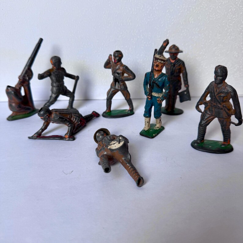8 Vintage Metal/lead Toy Soldiers - Etsy | Etsy (US)