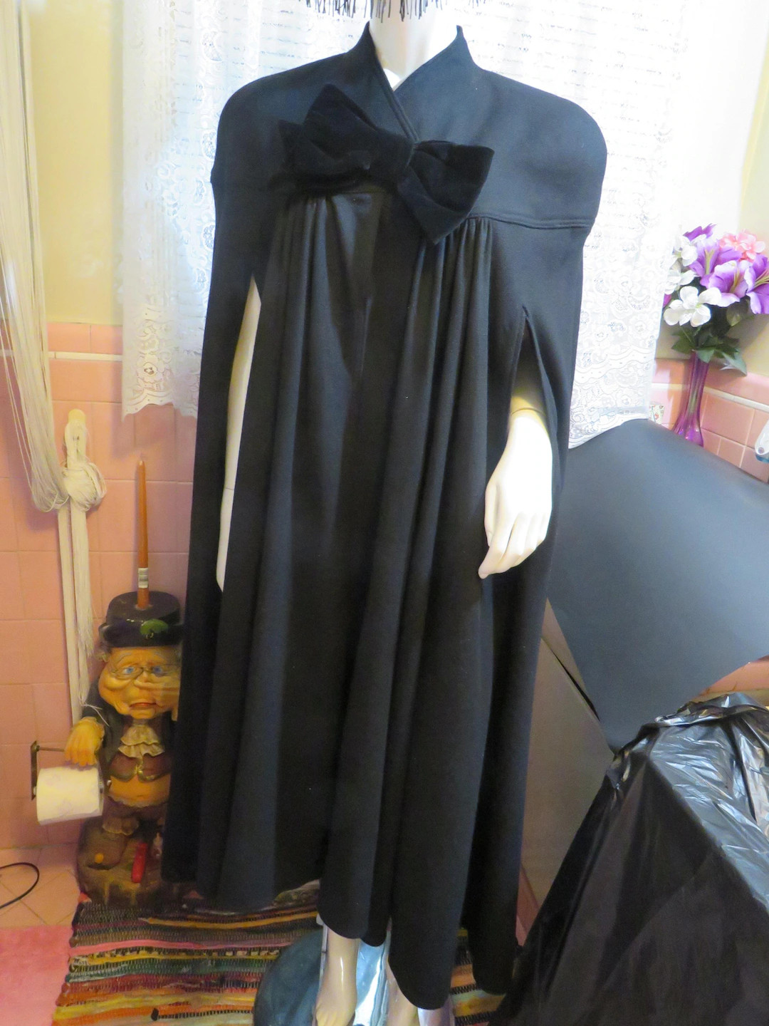 Vintage Ladies BLACK CAPE/COAT by Cest Simone---medium/large Fit - Etsy | Etsy (US)