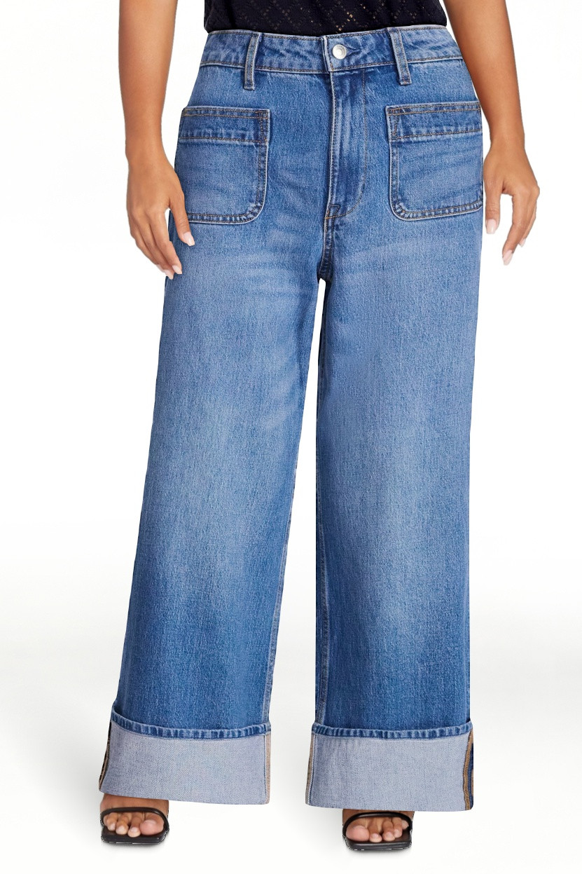 Free Assembly Women's High Rise Patch Pocket Cuffed Jeans, 26" Inseam, Sizes 0-18 | Walmart (US)