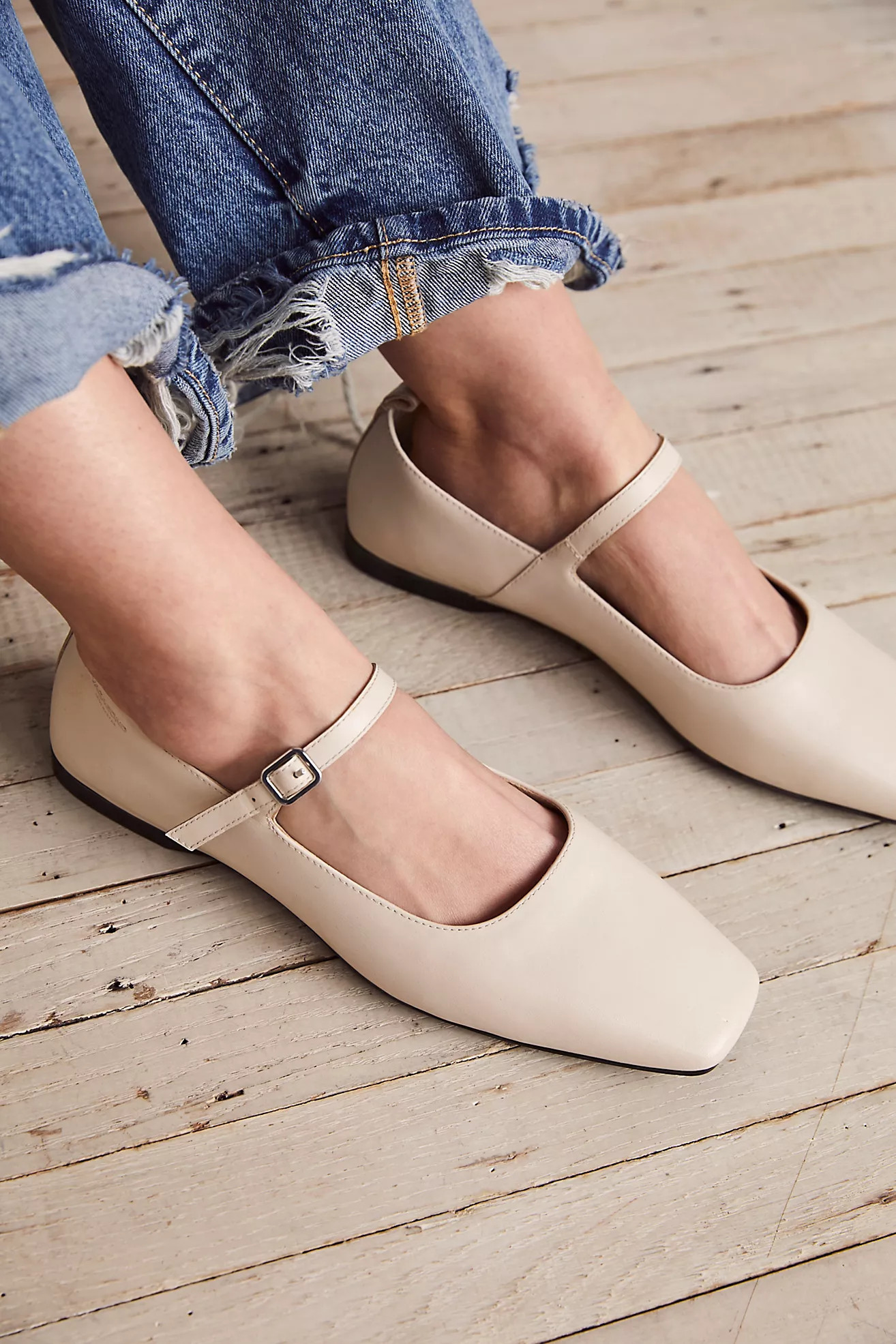 Vagabond Delia Flats | Free People (UK)