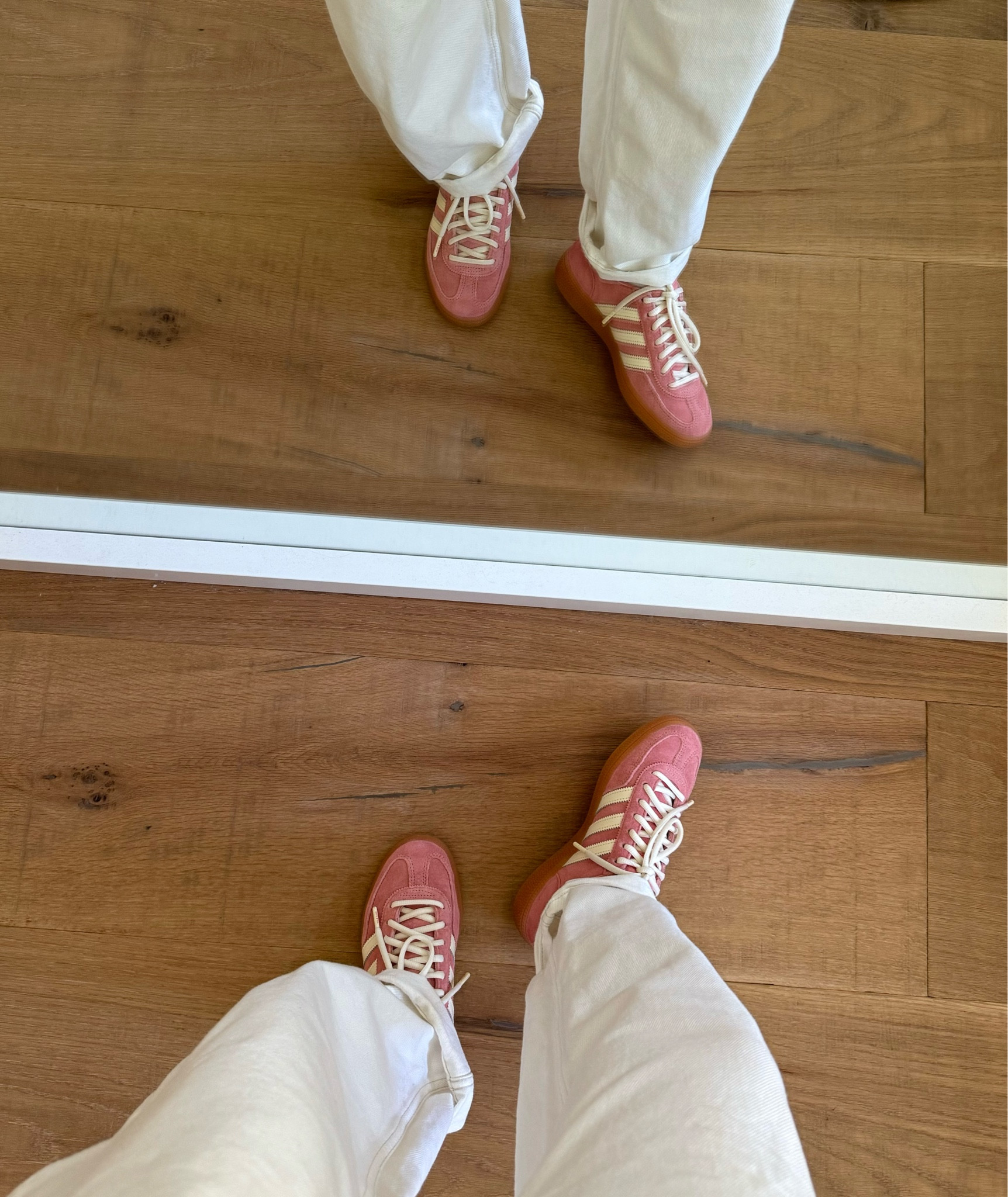 Cream Barrel Leg Jeans & Pink Suede Adidas Sneakers 💕

Adidas Sneakers | Adidas Sambas | Adidas Spezial | Adidas Gazelles | Sporty & Rich Sneakers | Sporty & Rich x Adidas Sneakers | Shopbop | Farfetch | Free People | Urban Outfitters | Colorful Sneakers | Pink Sneakers | Athleisure | Lifestyle Sneakers | Athletic Sneakers | Trainers | Neutral Shoes | Everyday Sneakers | Barrel Leg Denim | H&M Denim | H&M Jeans | 

#LTKStyleTip #LTKGiftGuide #LTKShoeCrush