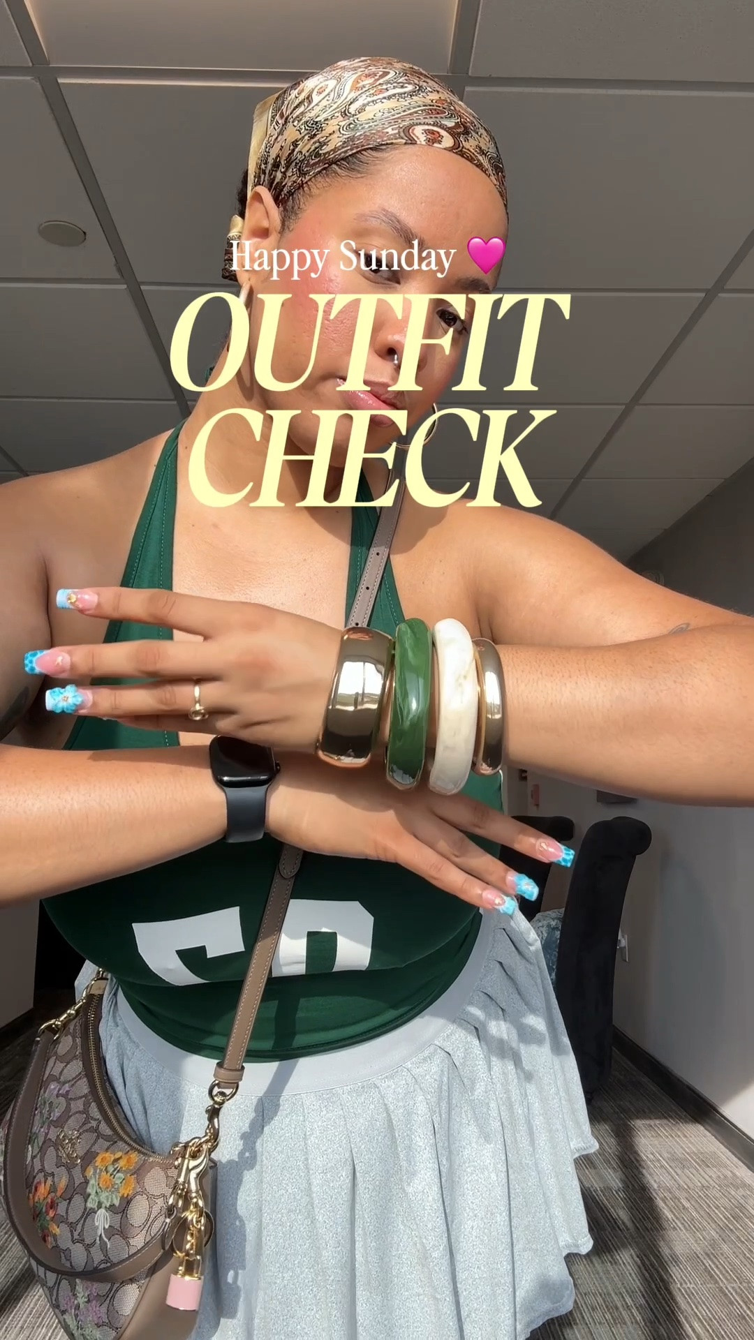Happy Sunday 💓
Here is my outfit or the day. Very laid back and simple but comfortable and cute outfit 💓 I had to run a couple of errands and go to Tjmaxx, Target and walmart to check the deals to share with you 🤭 Keep an eye out for tomorrow 💓 #outfitoftheday #simpleoutfit #womensoufit #grwm

#LTKdayinmylife #LTKootd #LTKMidsize
