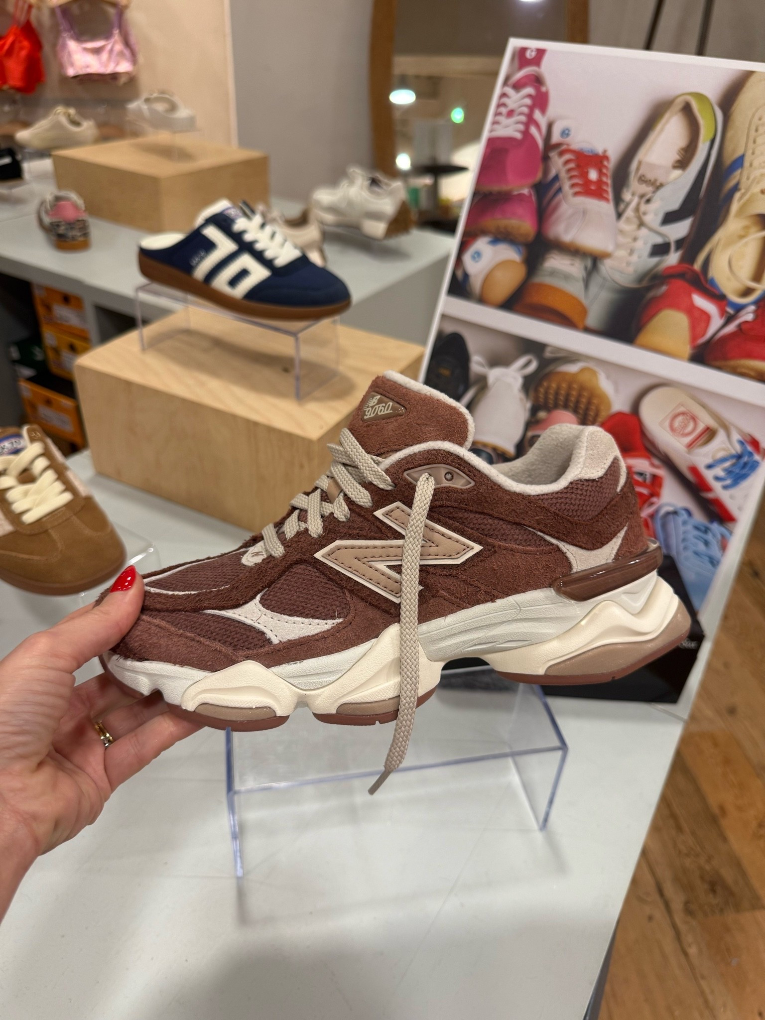 I think I need these New balance sneakers for fall. Love the colors.

#LTKgrwm #LTKSeasonal