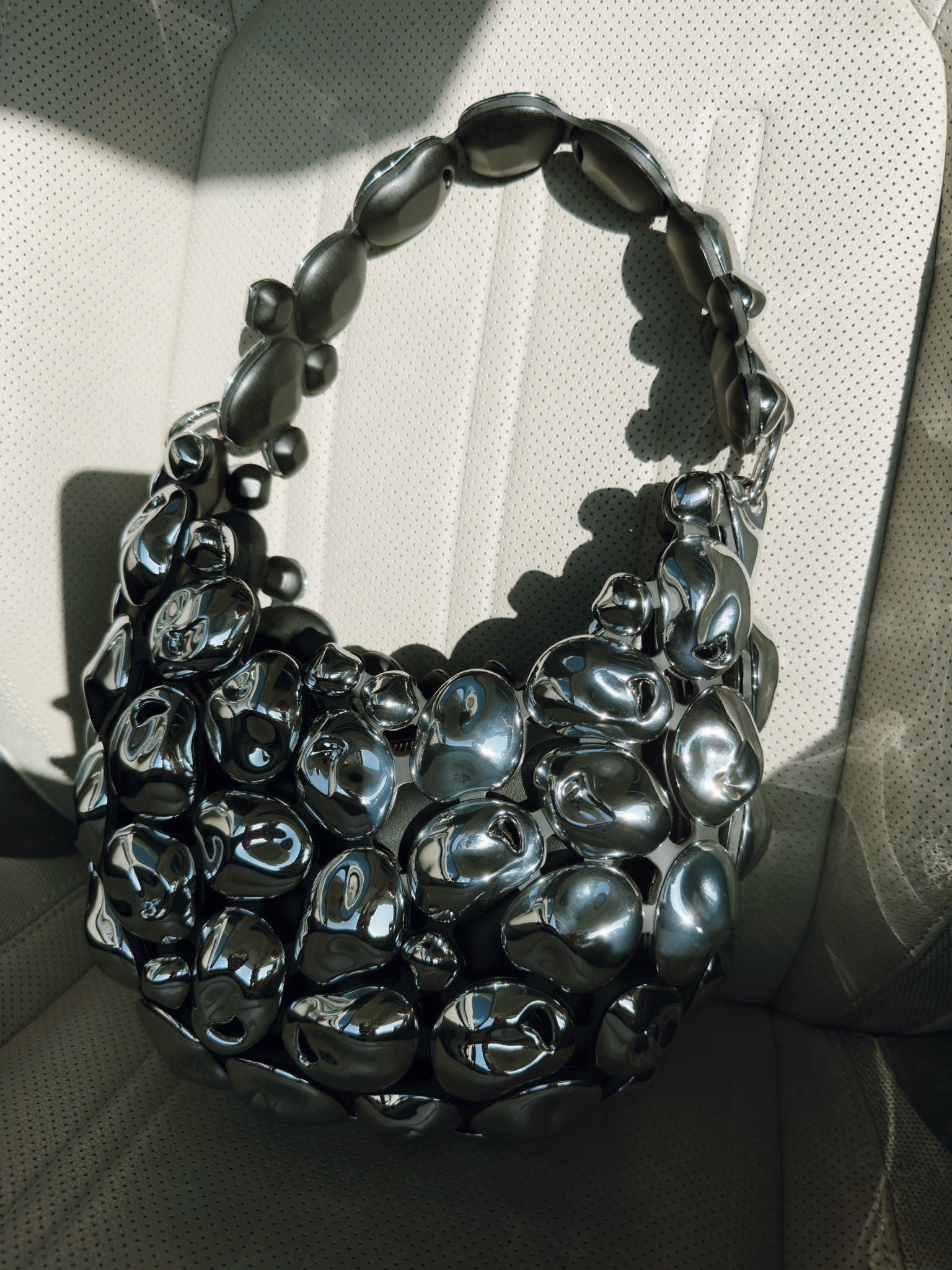 The IT bag to carry you through every season and command attention along the way. 👜 

#LTKStyleTip #LTKItBag